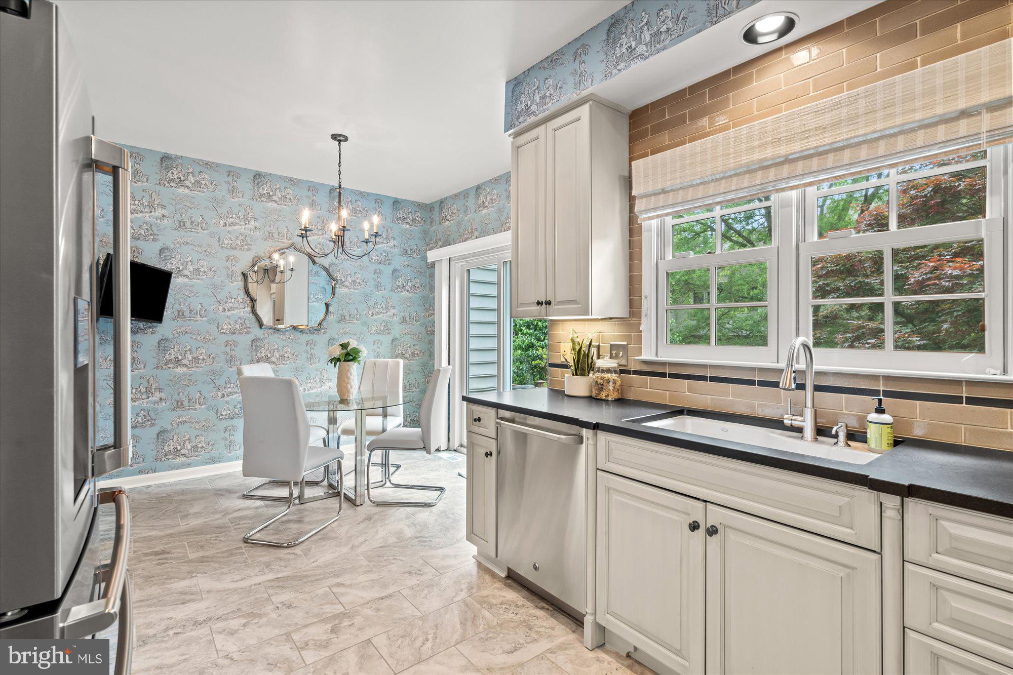 QUAKER HILL - Residential