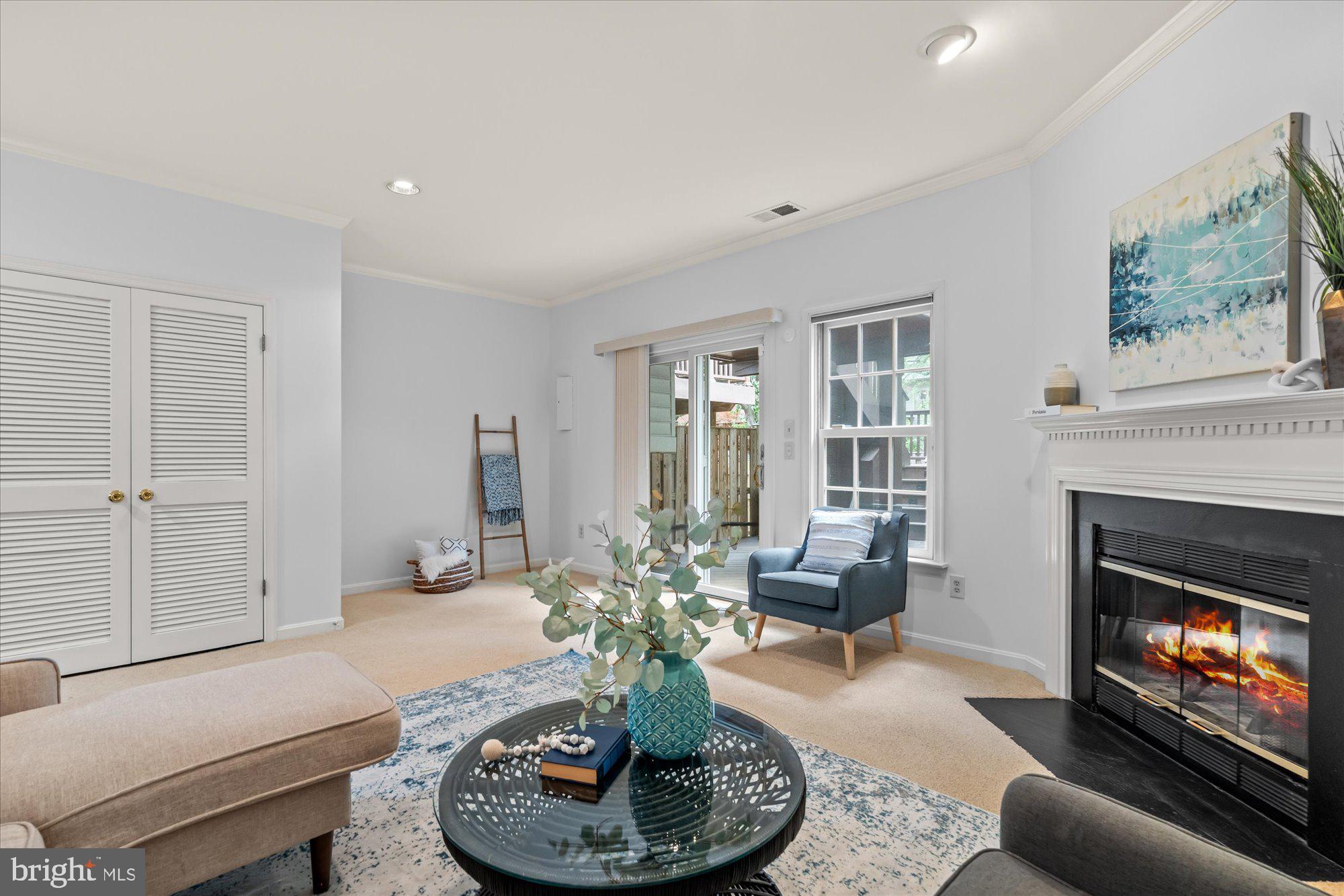 QUAKER HILL - Residential