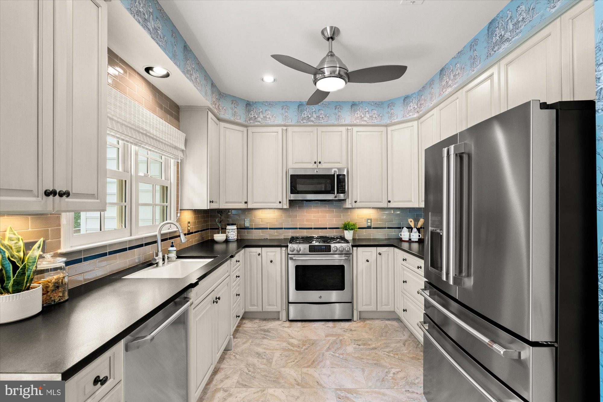 QUAKER HILL - Residential