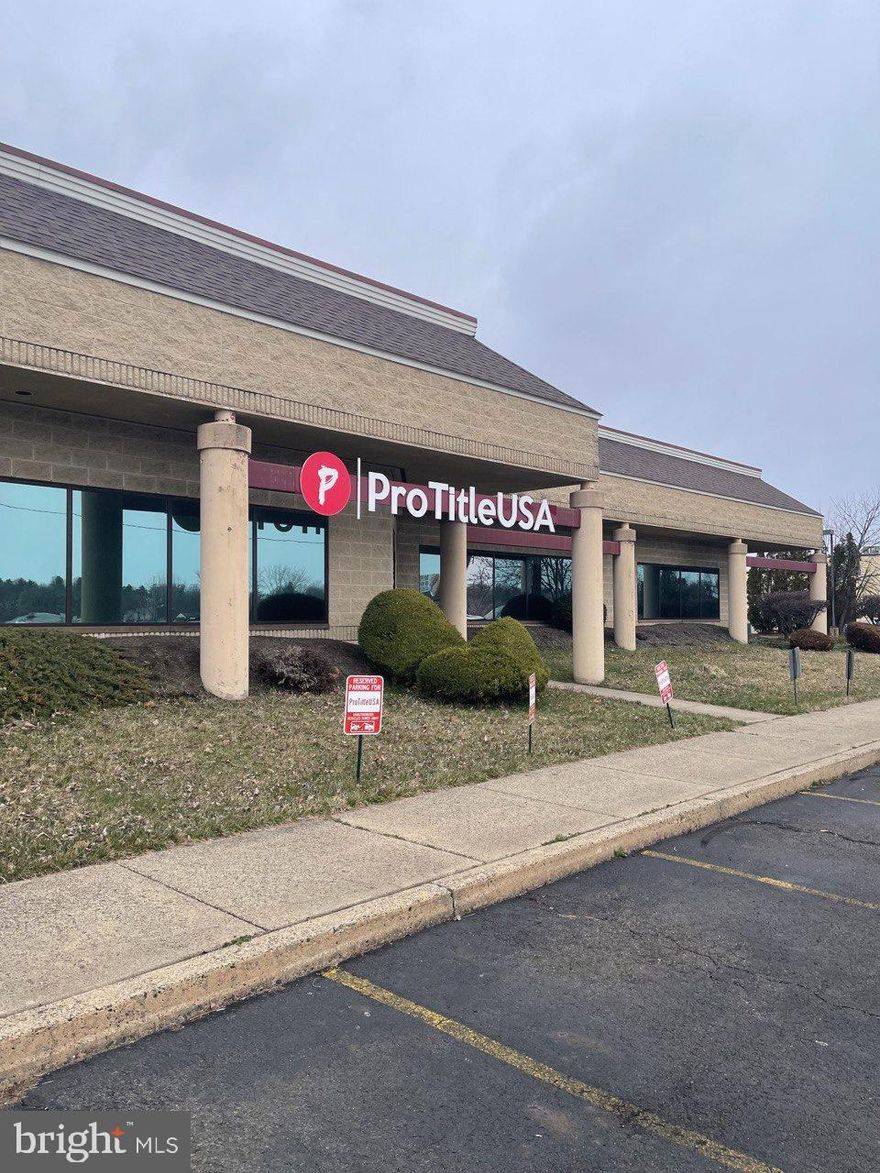 4 Offices for Lease.

Common area,  lobby, restrooms, break room with all appliances.
Executive conference room can be reserved based on availability.
Office furniture can be provided upon request/negotiation.
Rent ranges from $350-500 per room.
Office dimensions: 
19x13
14x12
14x12
13x12
One of the rooms has separate entrance to the outside (in addition to the main entrance).