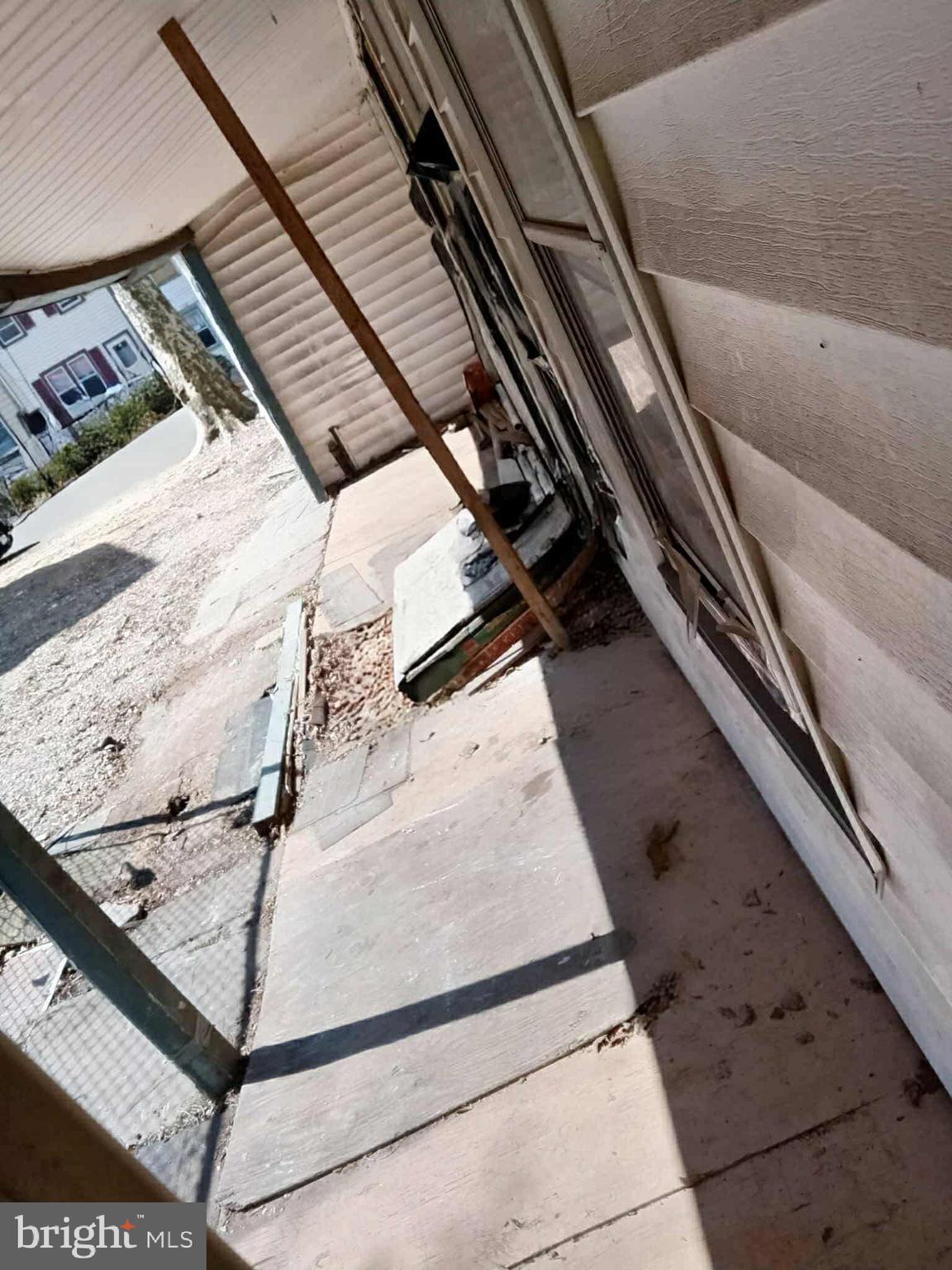 526 LAMBERTON STREET