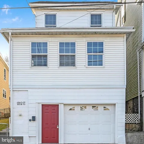 212 E High Street, Coaldale, PA 18218 - MLS#: PASK2019420