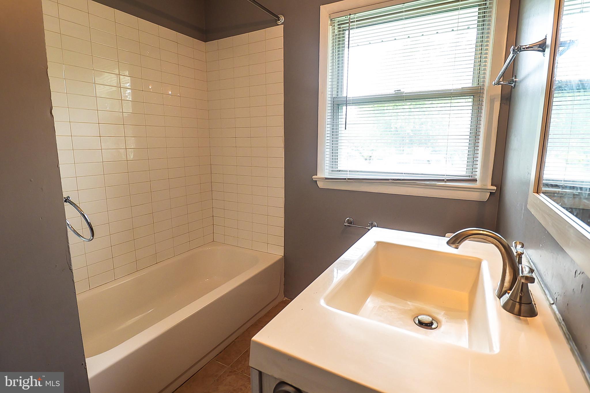 COLUMBIA PARK - Residential