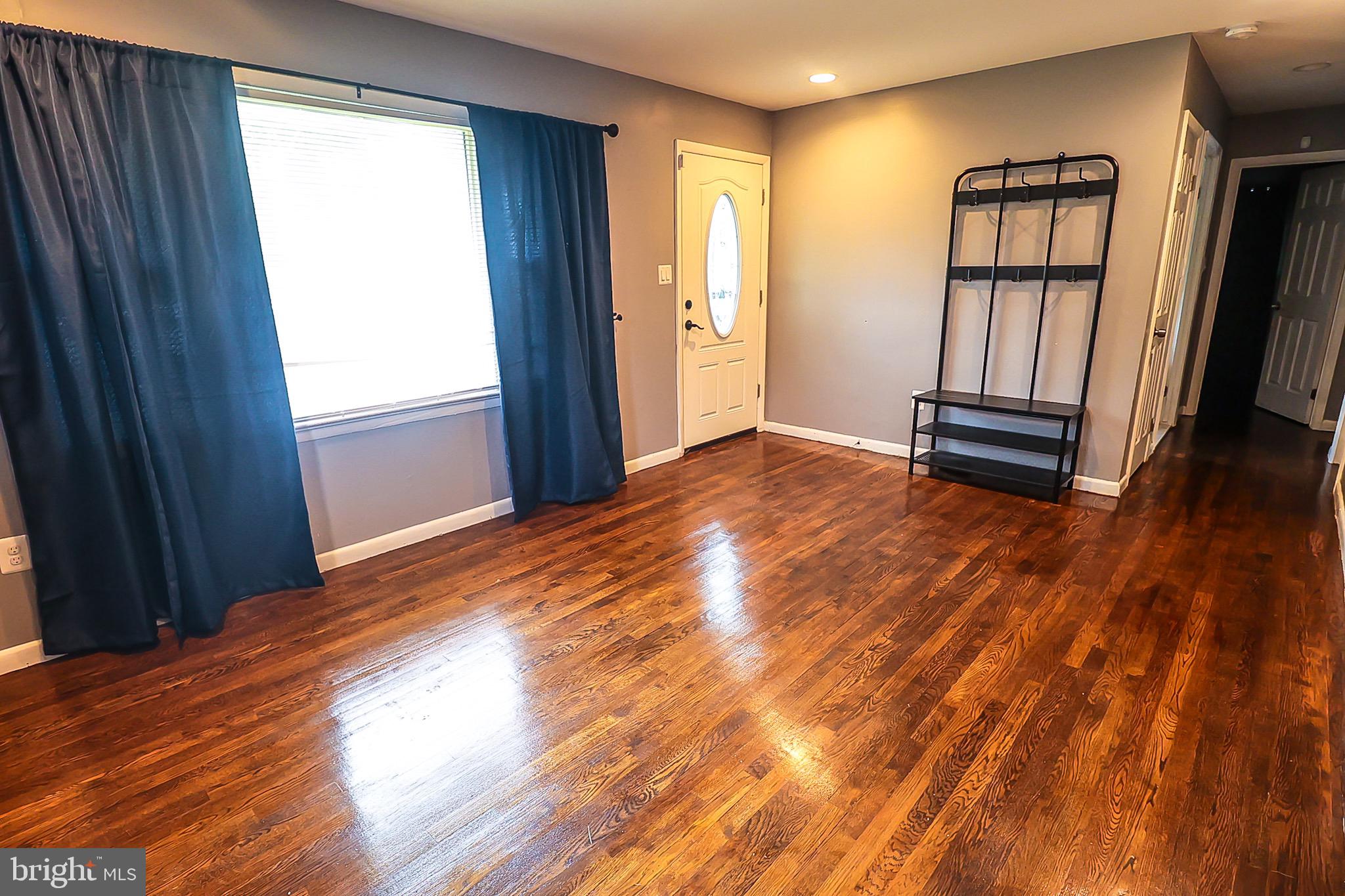 COLUMBIA PARK - Residential