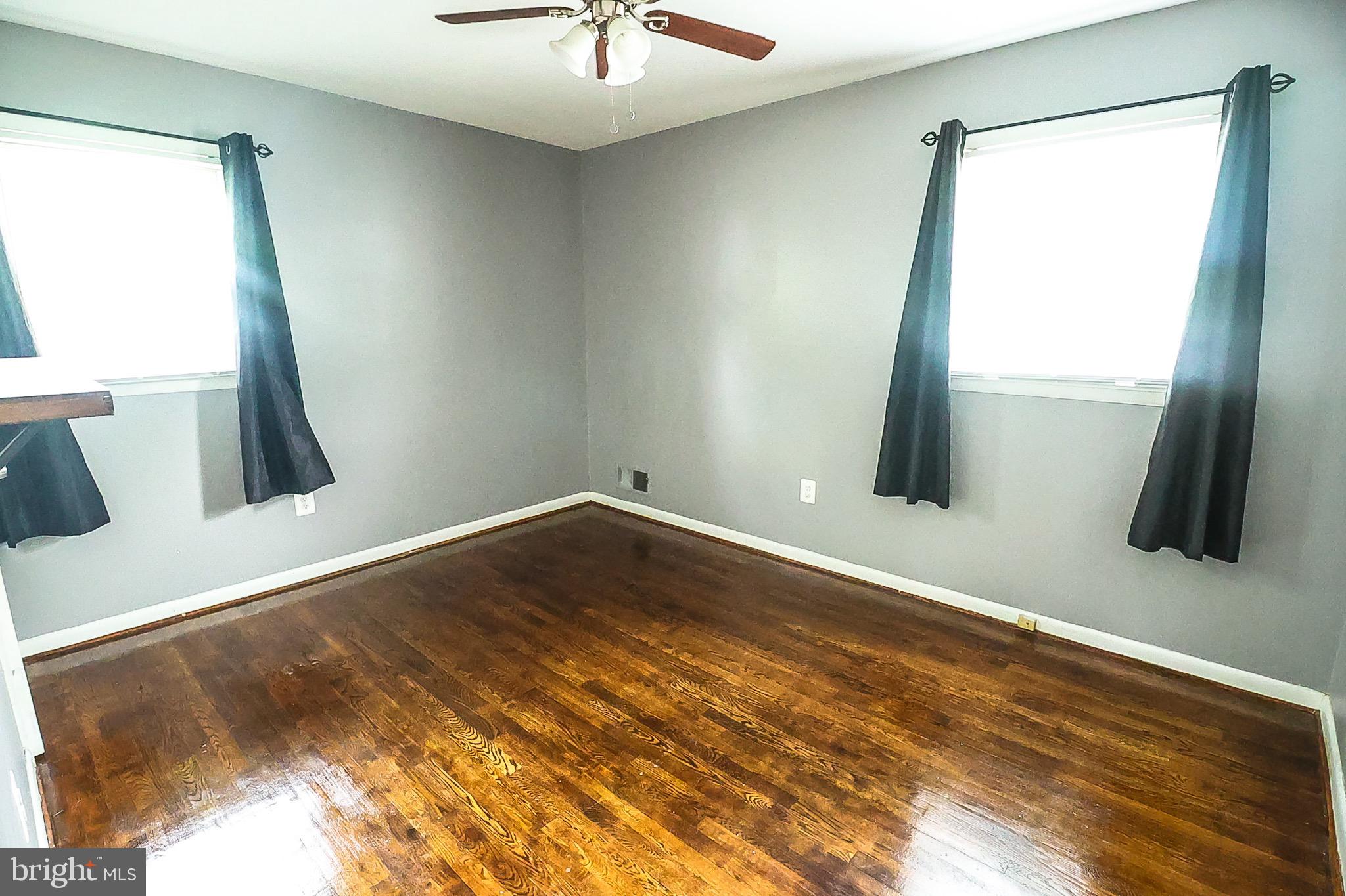 COLUMBIA PARK - Residential