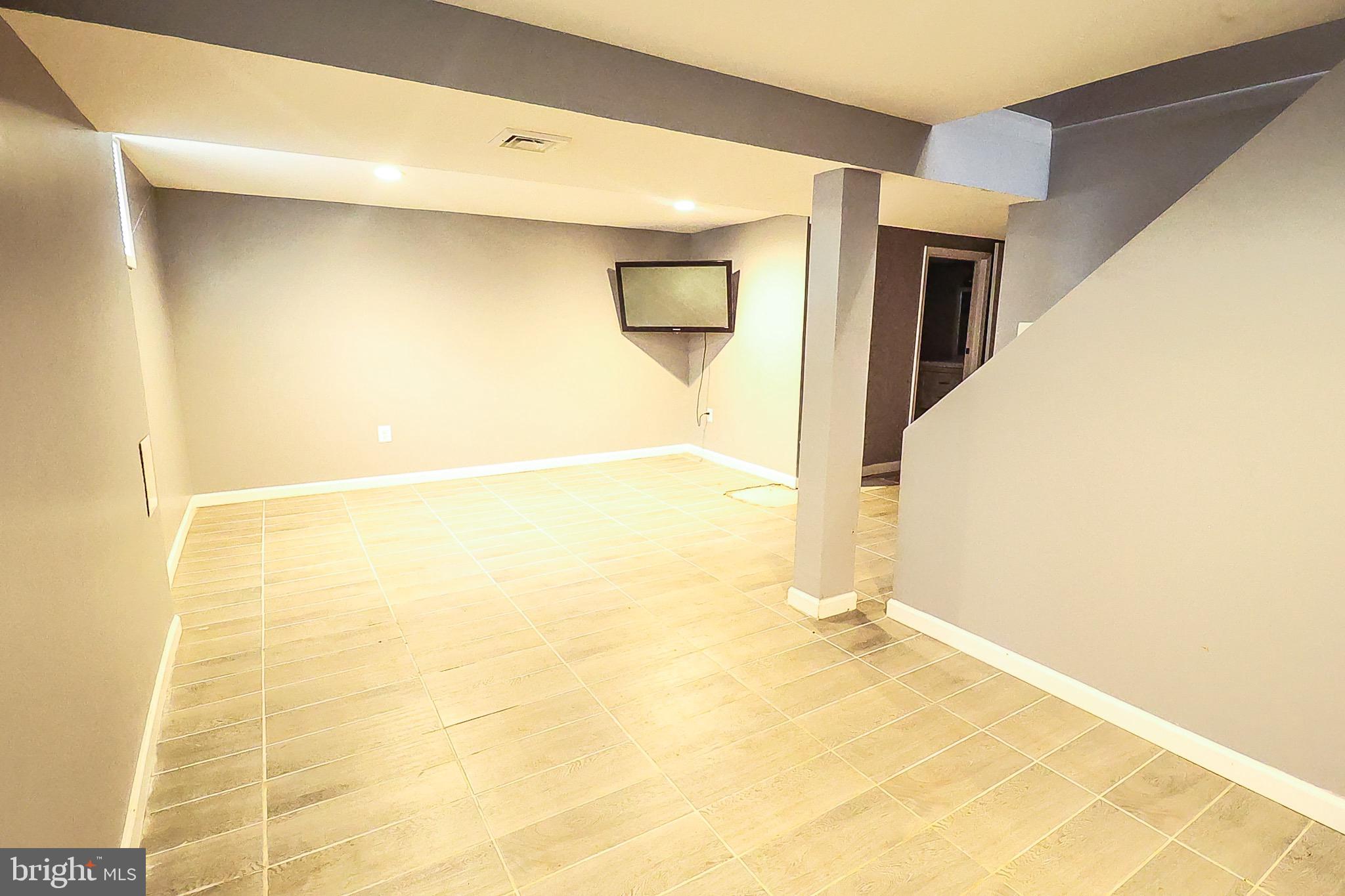 COLUMBIA PARK - Residential