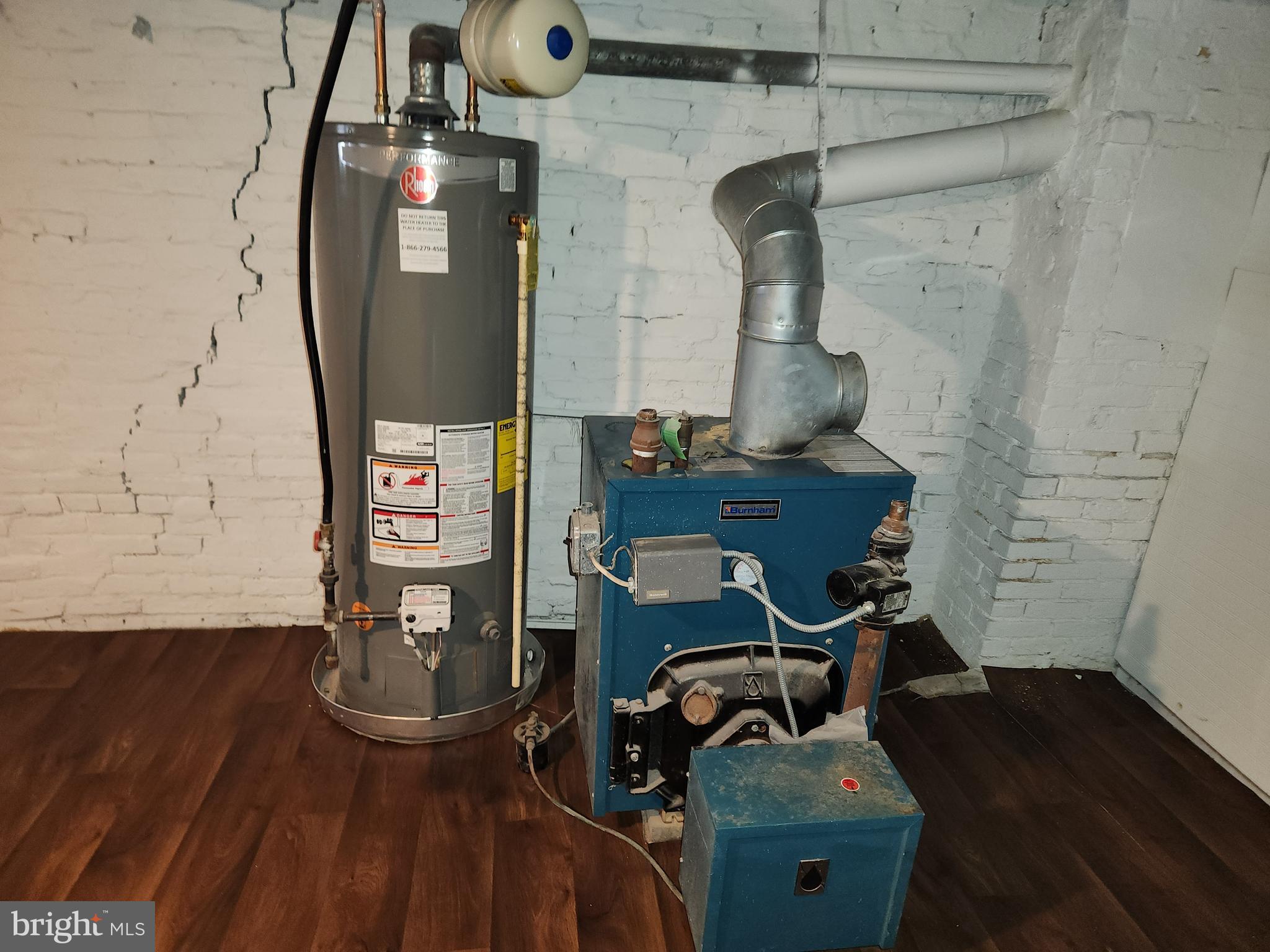 BROADWAY EAST - Residential