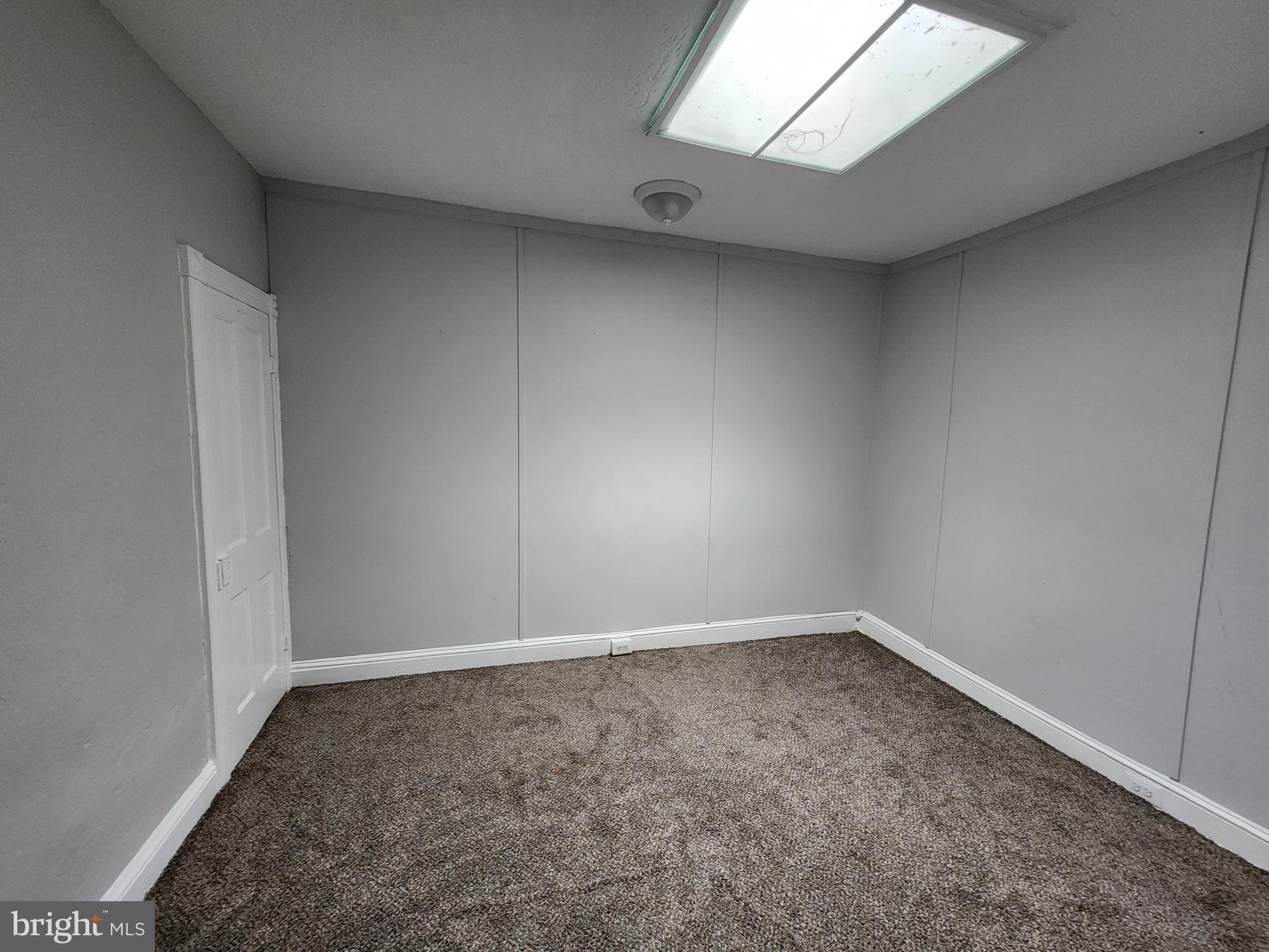 BROADWAY EAST - Residential