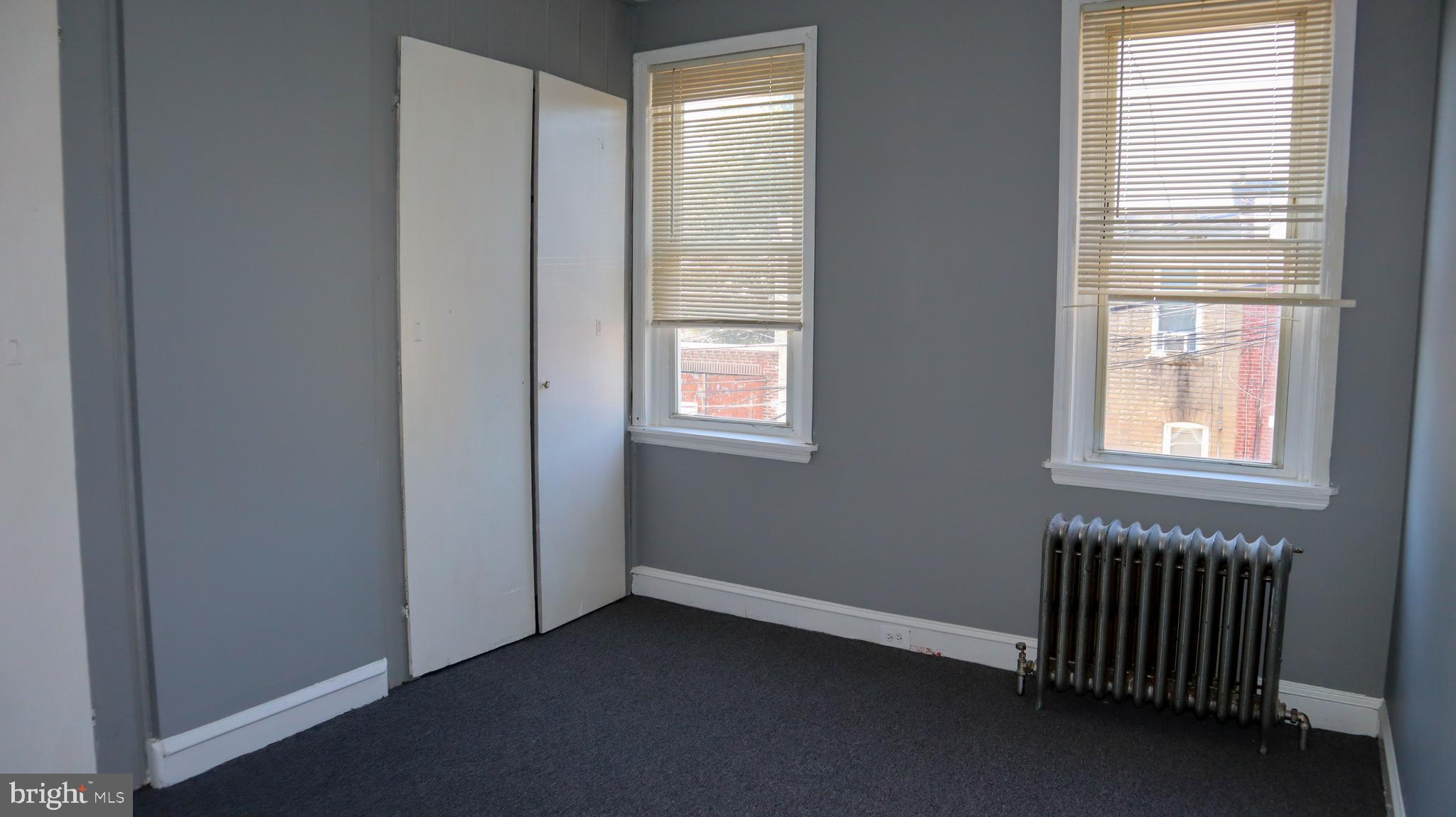 KENSINGTON - Residential