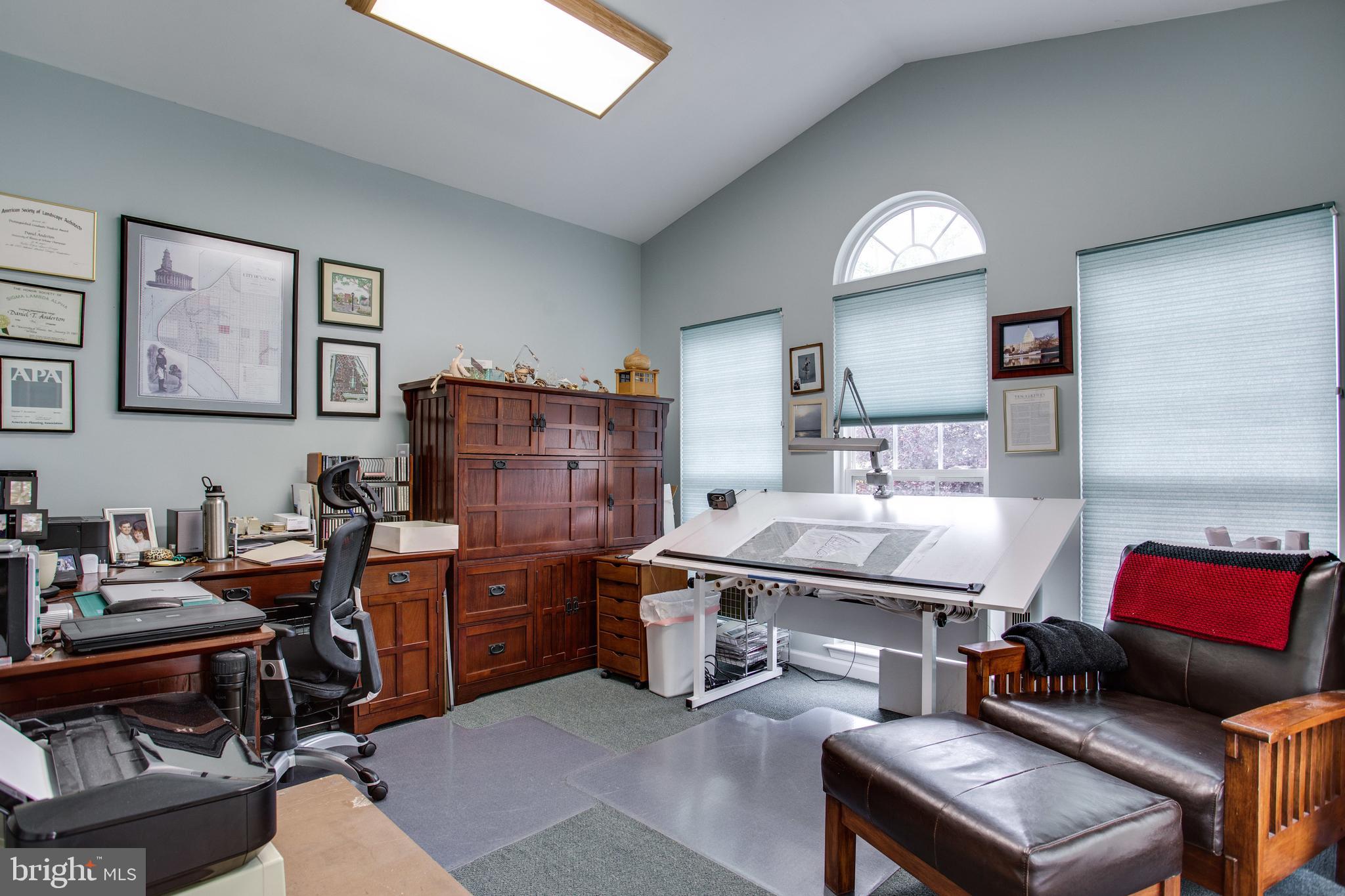 KINGSVIEW RIDGE - Residential