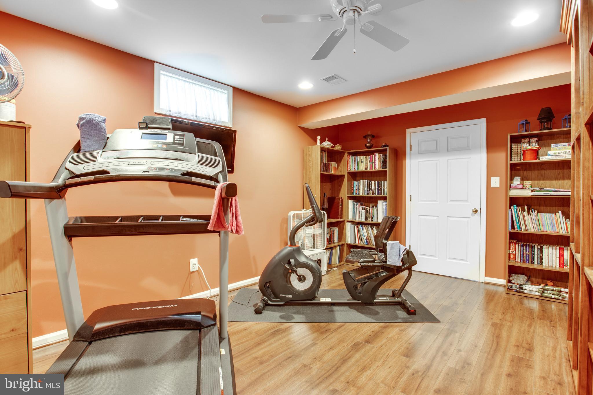 KINGSVIEW RIDGE - Residential