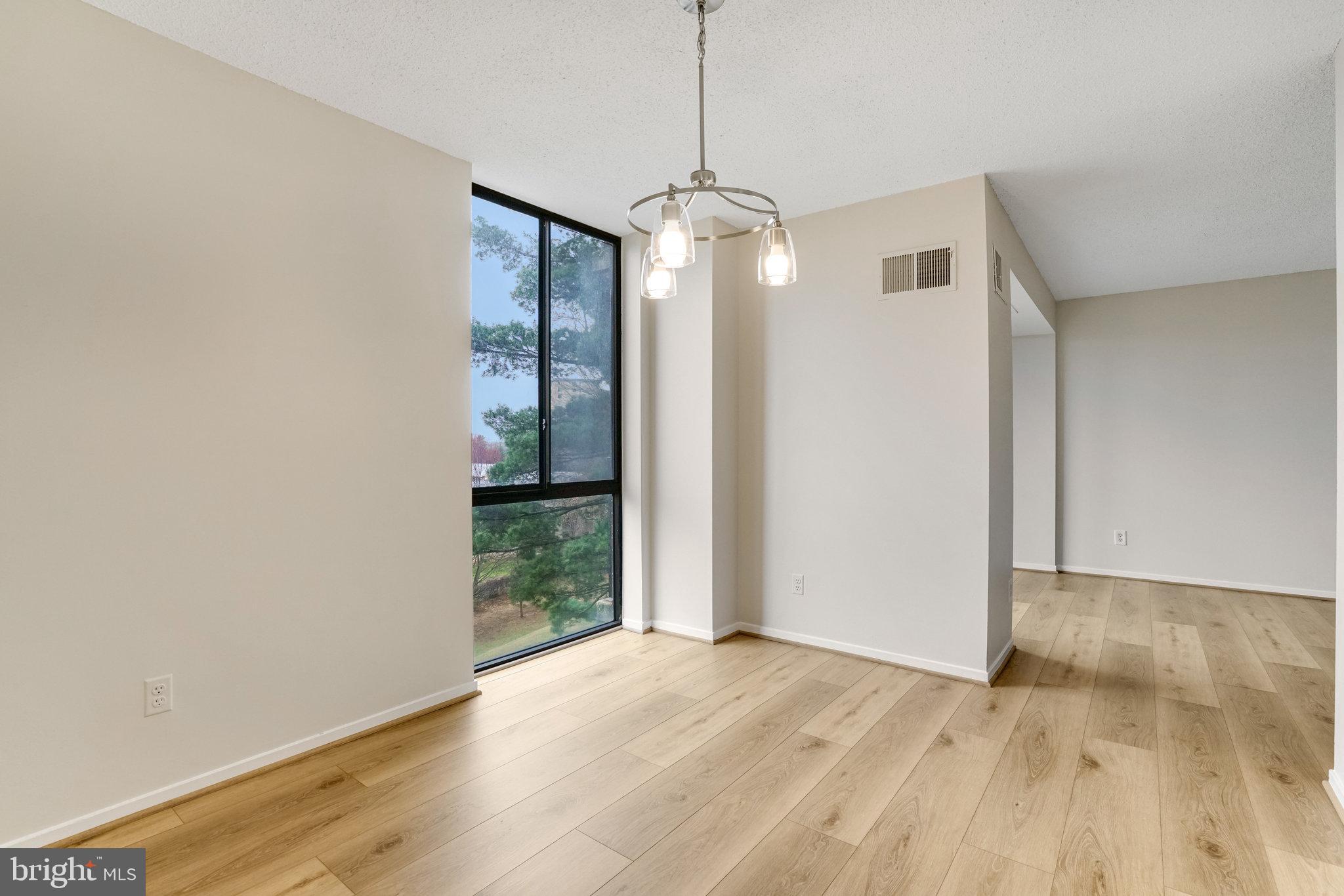 IDYLWOOD TOWERS CONDO - Residential Lease