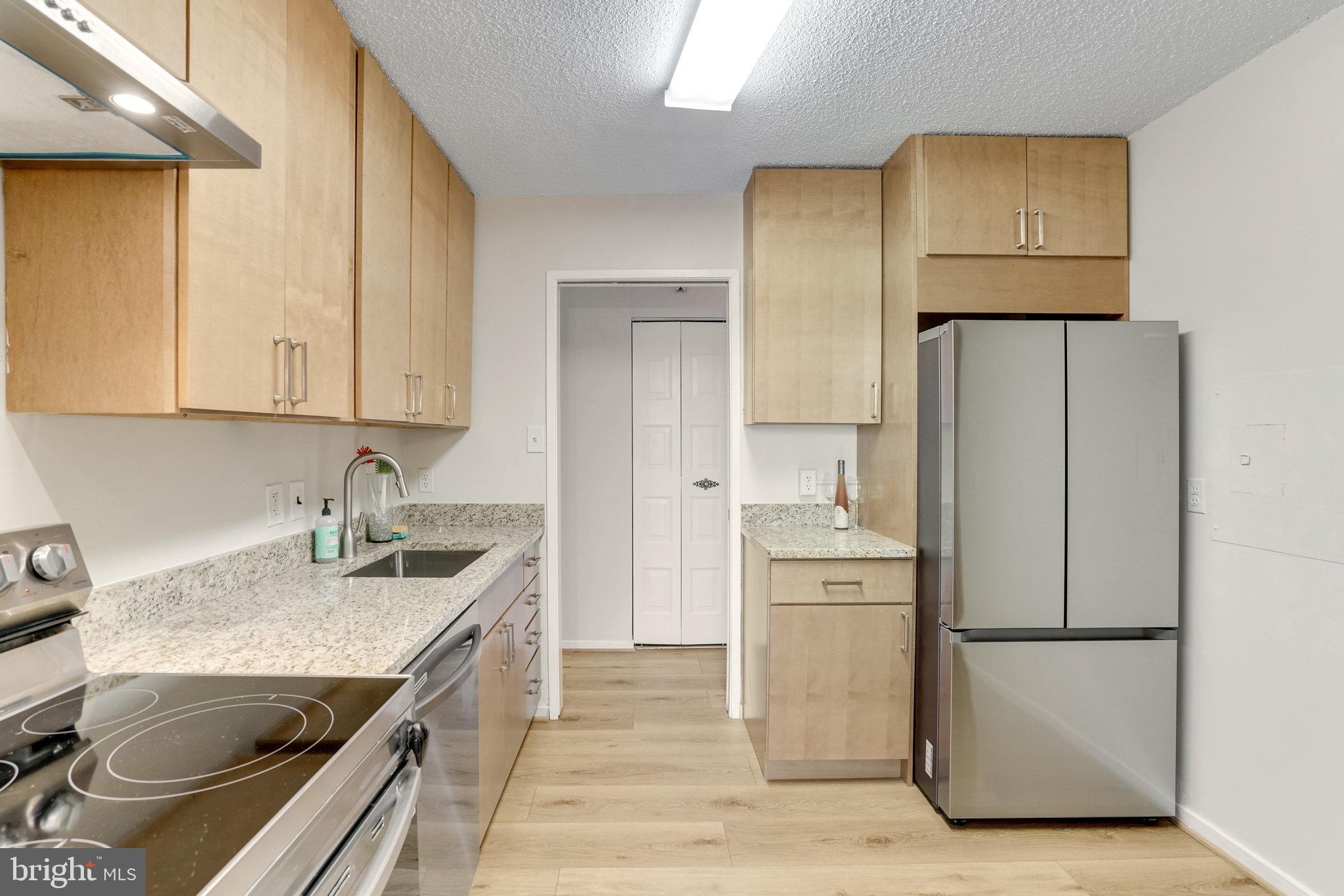 IDYLWOOD TOWERS CONDO - Residential Lease