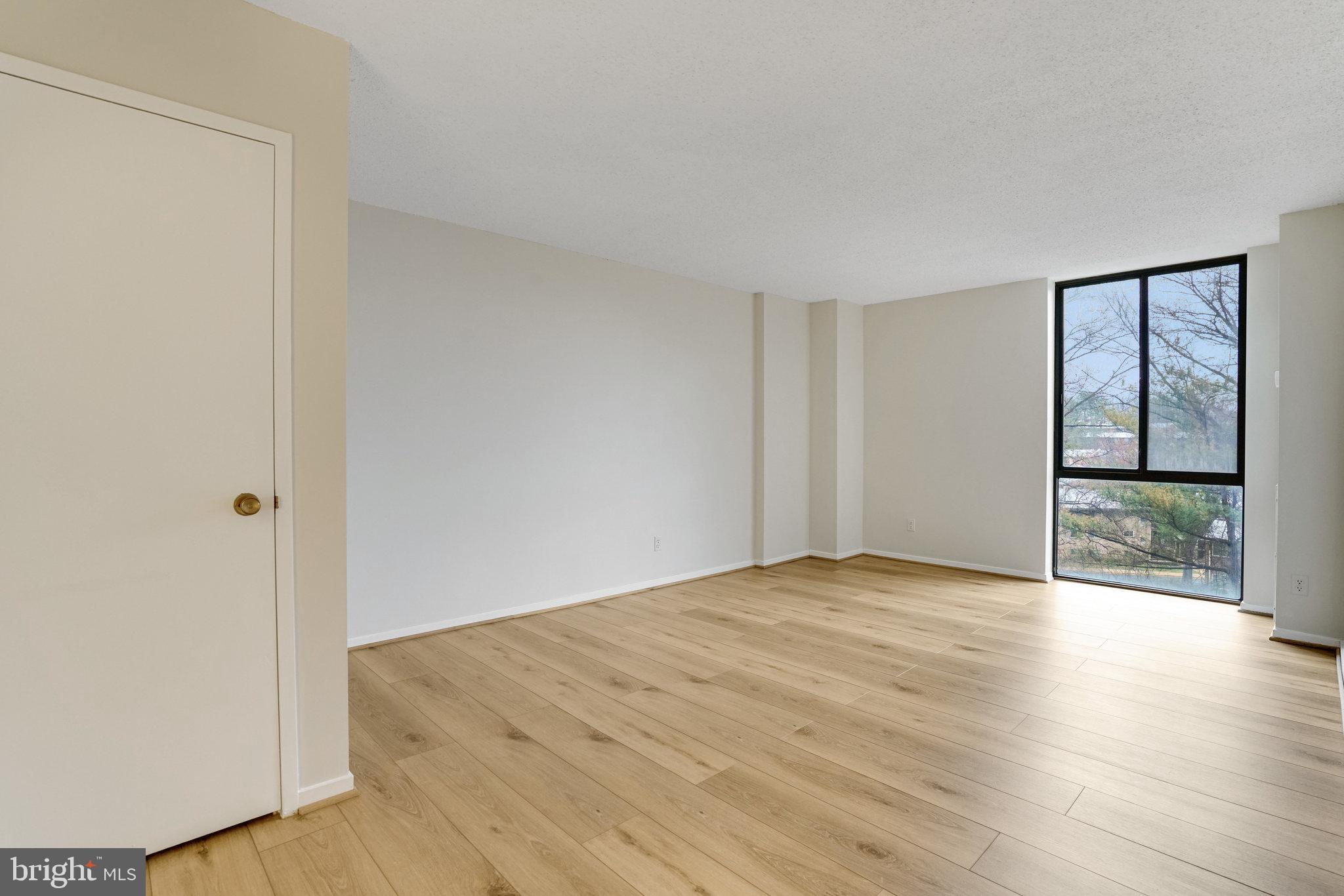 IDYLWOOD TOWERS CONDO - Residential Lease