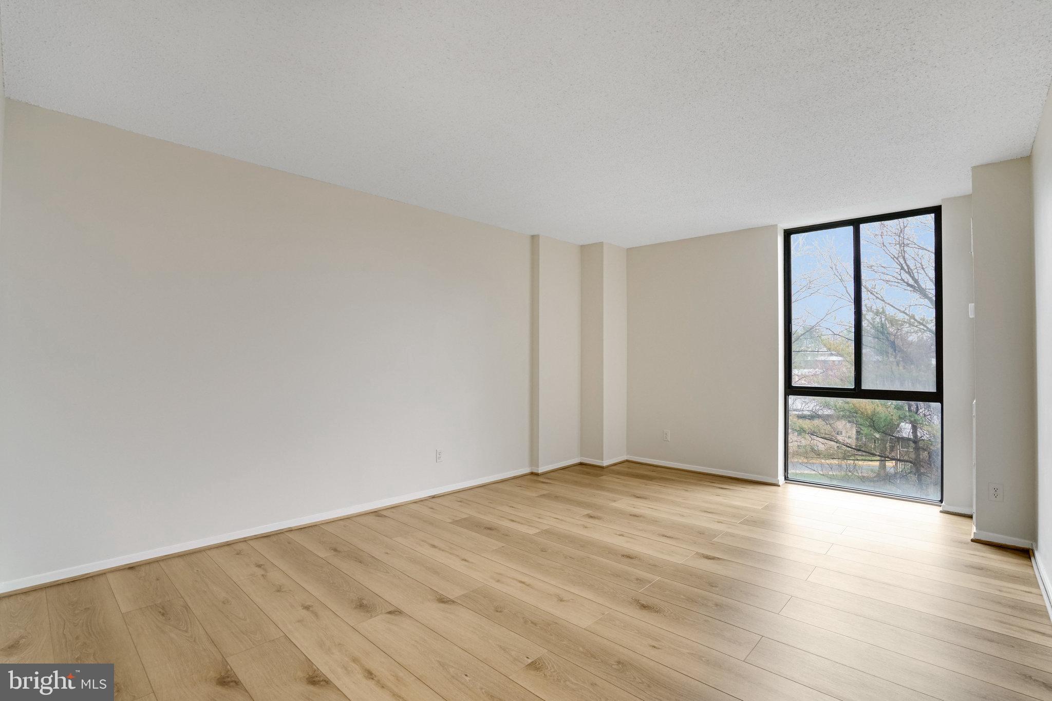 IDYLWOOD TOWERS CONDO - Residential Lease