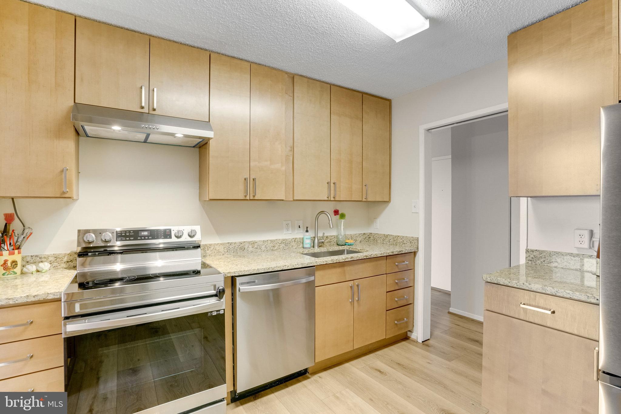 IDYLWOOD TOWERS CONDO - Residential Lease