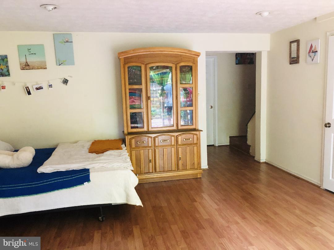 GLEN OAKS - Residential