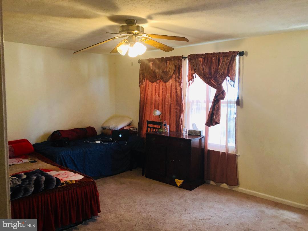 GLEN OAKS - Residential