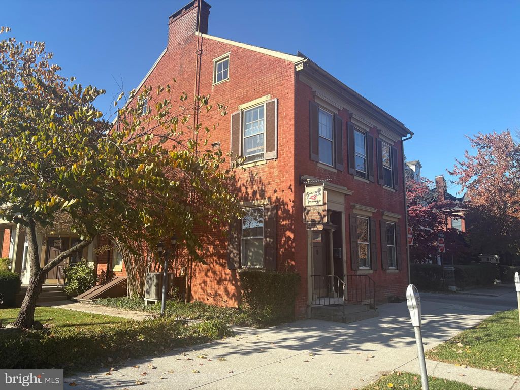 Photo of 214 Broadway, HANOVER, PA 17331 (MLS # PAYK2094100)