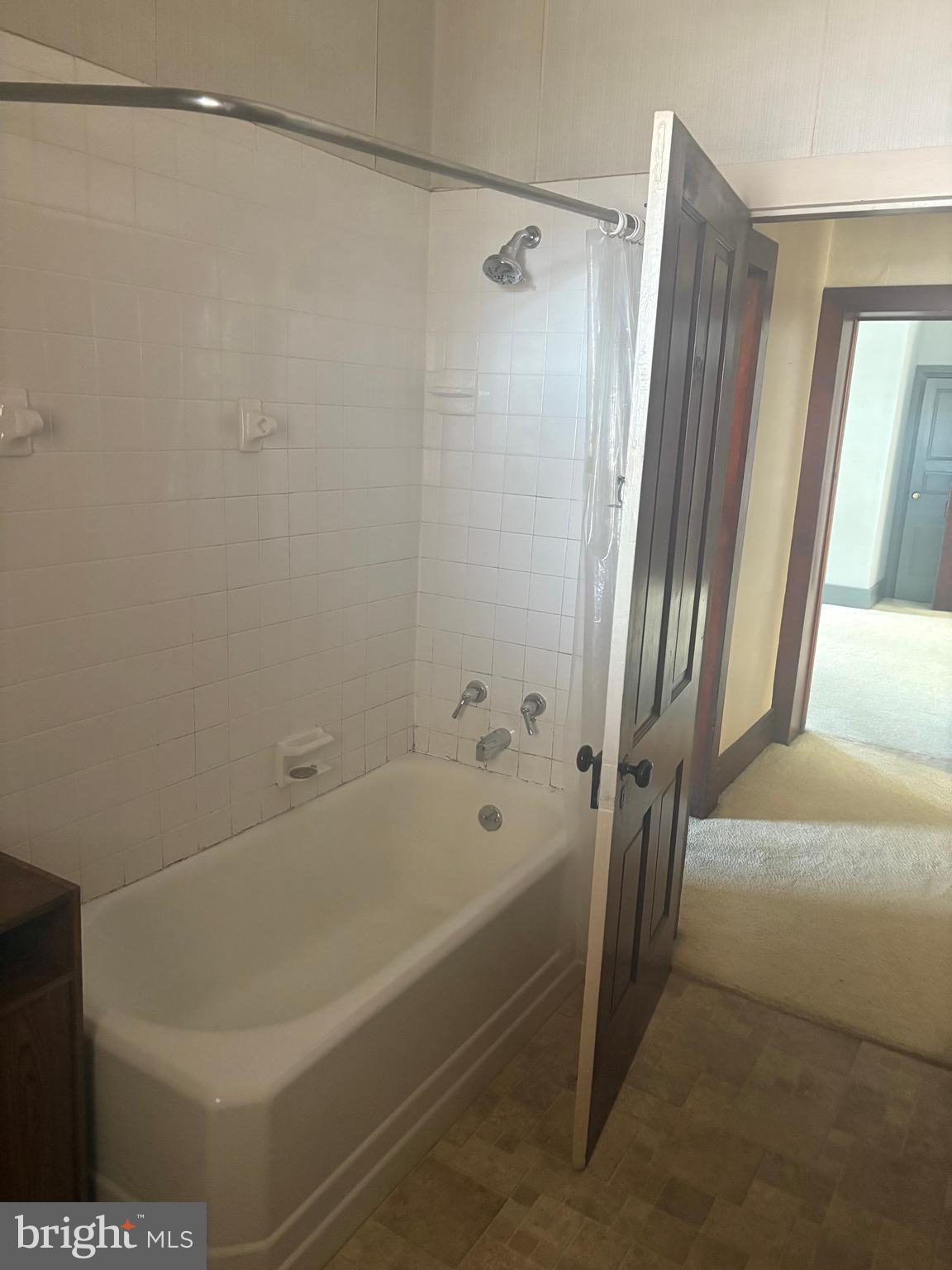 DOWNTOWN HANOVER - Residential Lease