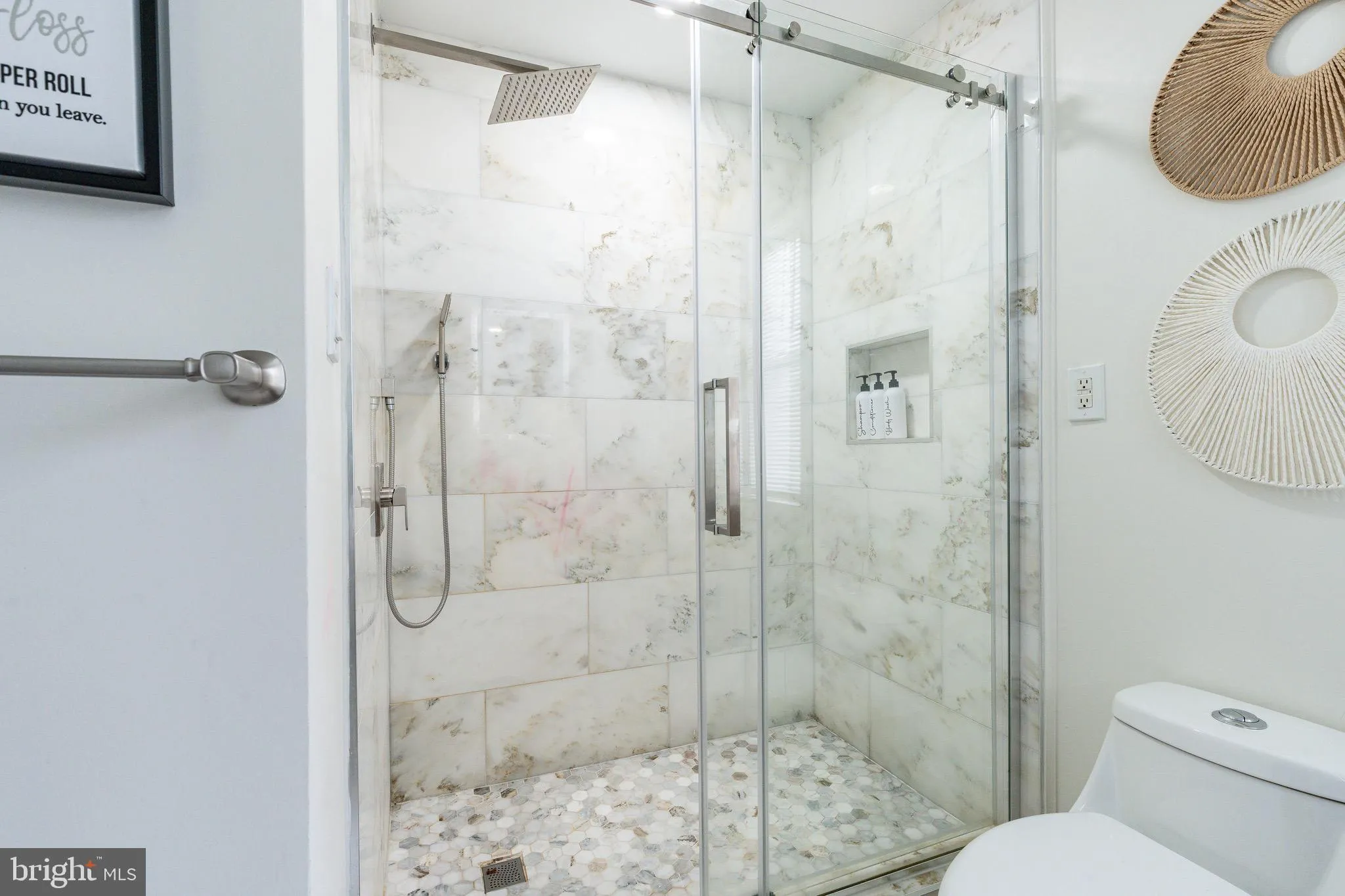 Philadelphia, Pennsylvania 19146, United States, 3 Bedrooms Bedrooms, ,2 BathroomsBathrooms,Residential,Active,185238