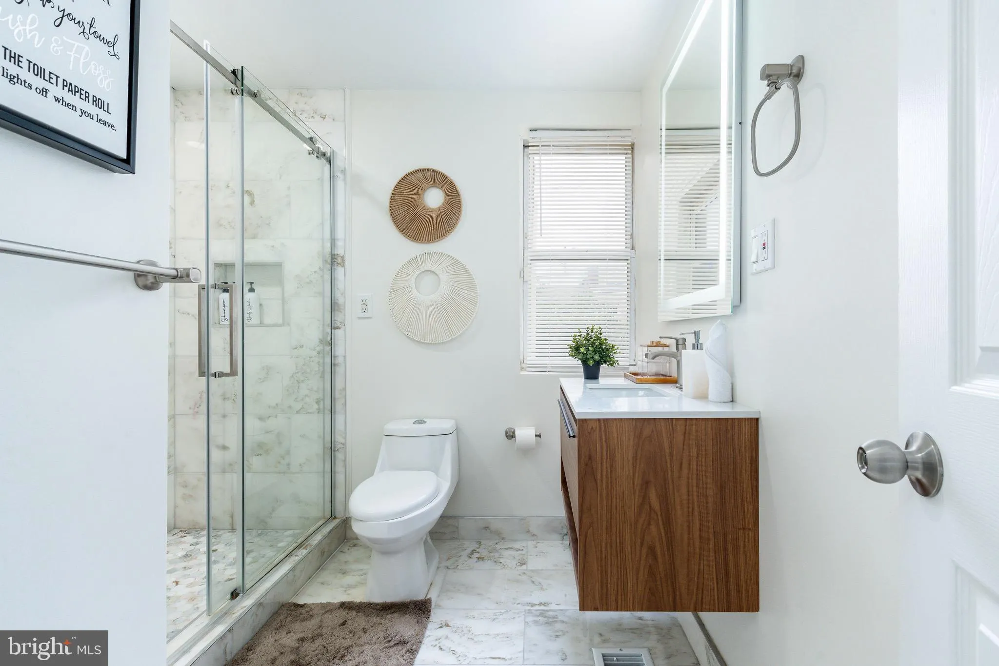 Philadelphia, Pennsylvania 19146, United States, 3 Bedrooms Bedrooms, ,2 BathroomsBathrooms,Residential,Active,185238