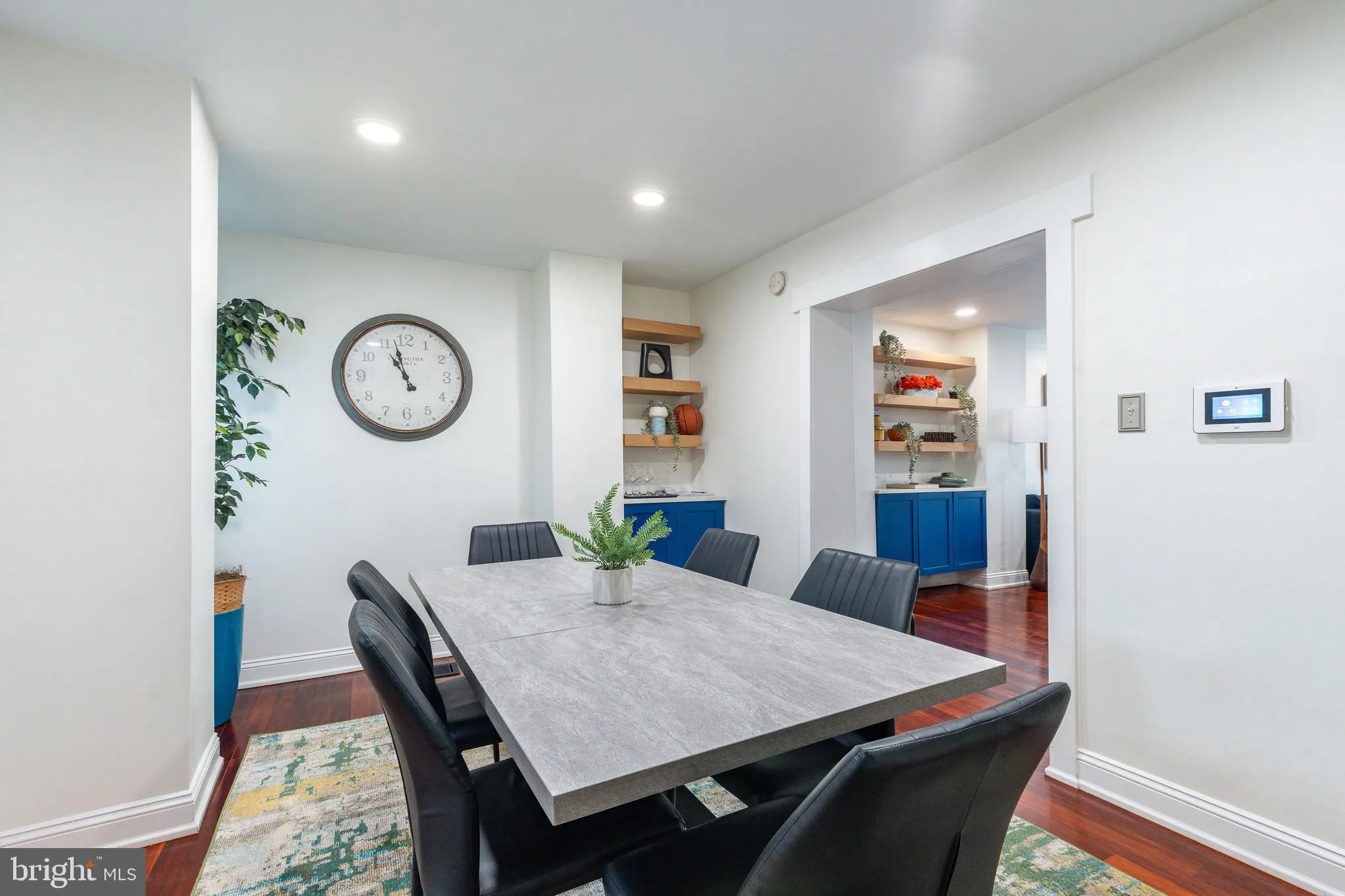 Philadelphia, Pennsylvania 19146, United States, 3 Bedrooms Bedrooms, ,2 BathroomsBathrooms,Residential,Active,185238