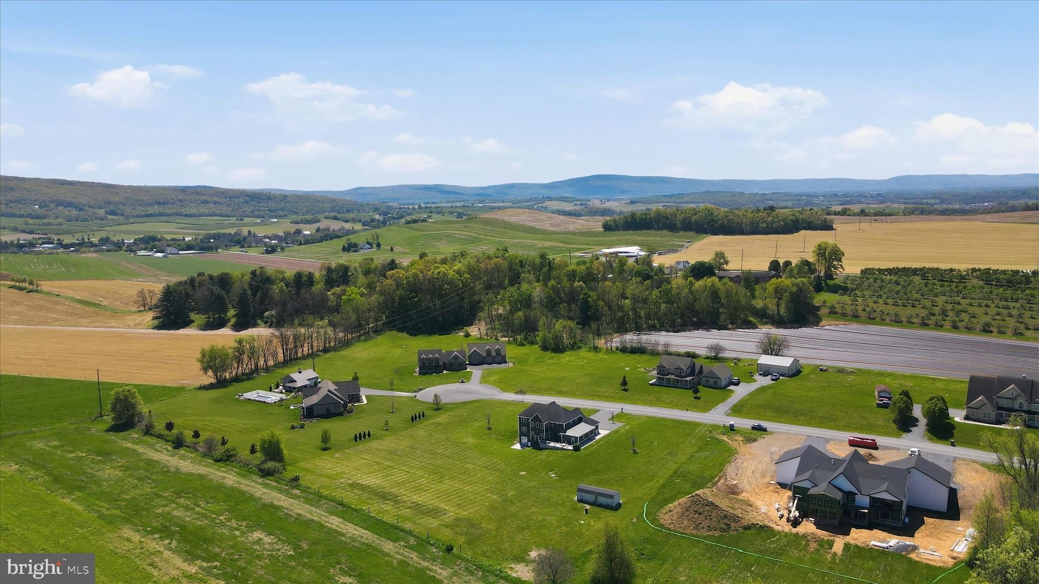 HIDDEN VALLEY ESTATES - Residential