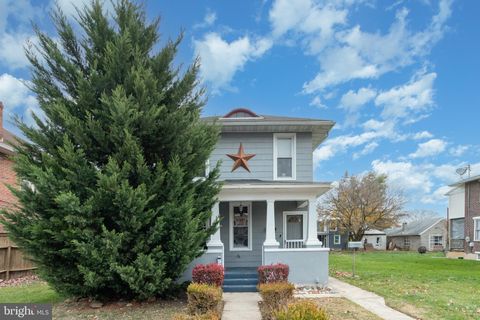 1825 W PHILADELPHIA STREET YORK PA 17404