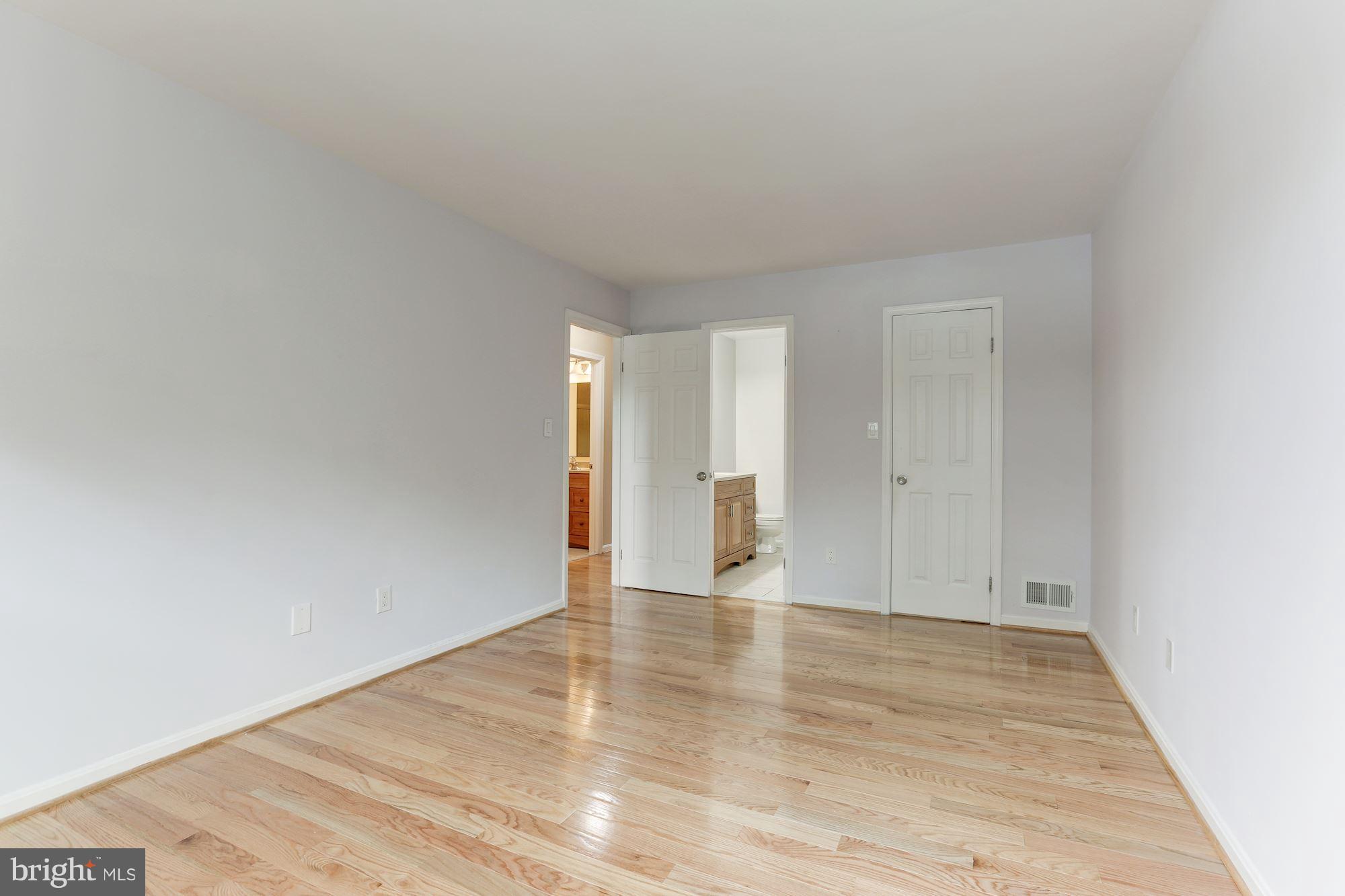 LAKE DEVEREUX - Residential