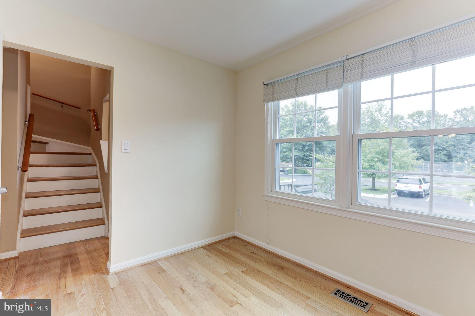 LAKE DEVEREUX - Residential