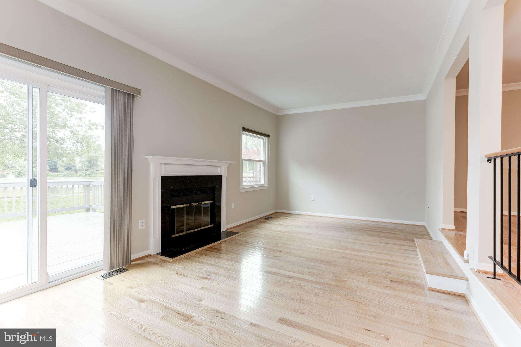 LAKE DEVEREUX - Residential