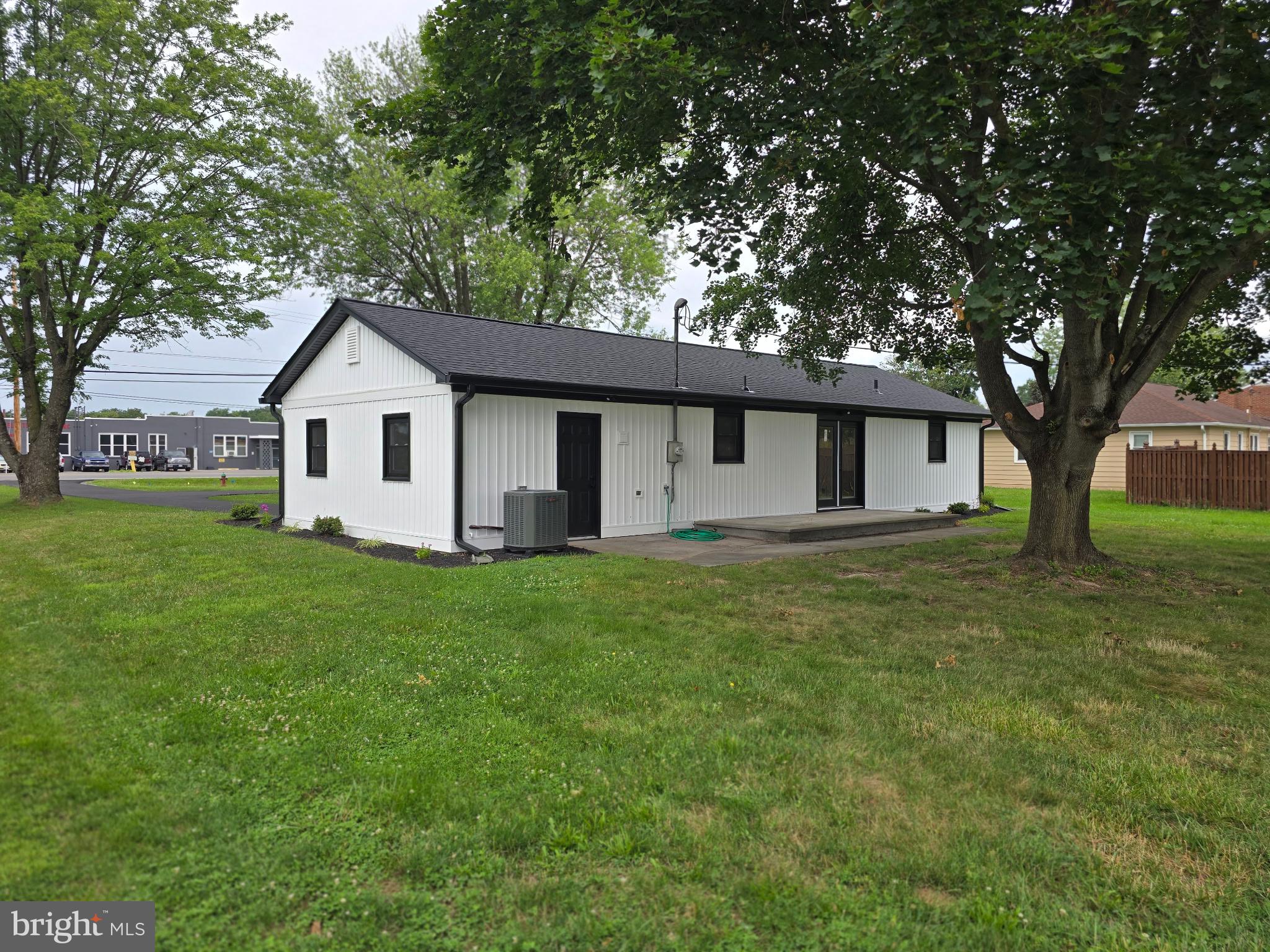 4400 MARTINSBURG PIKE