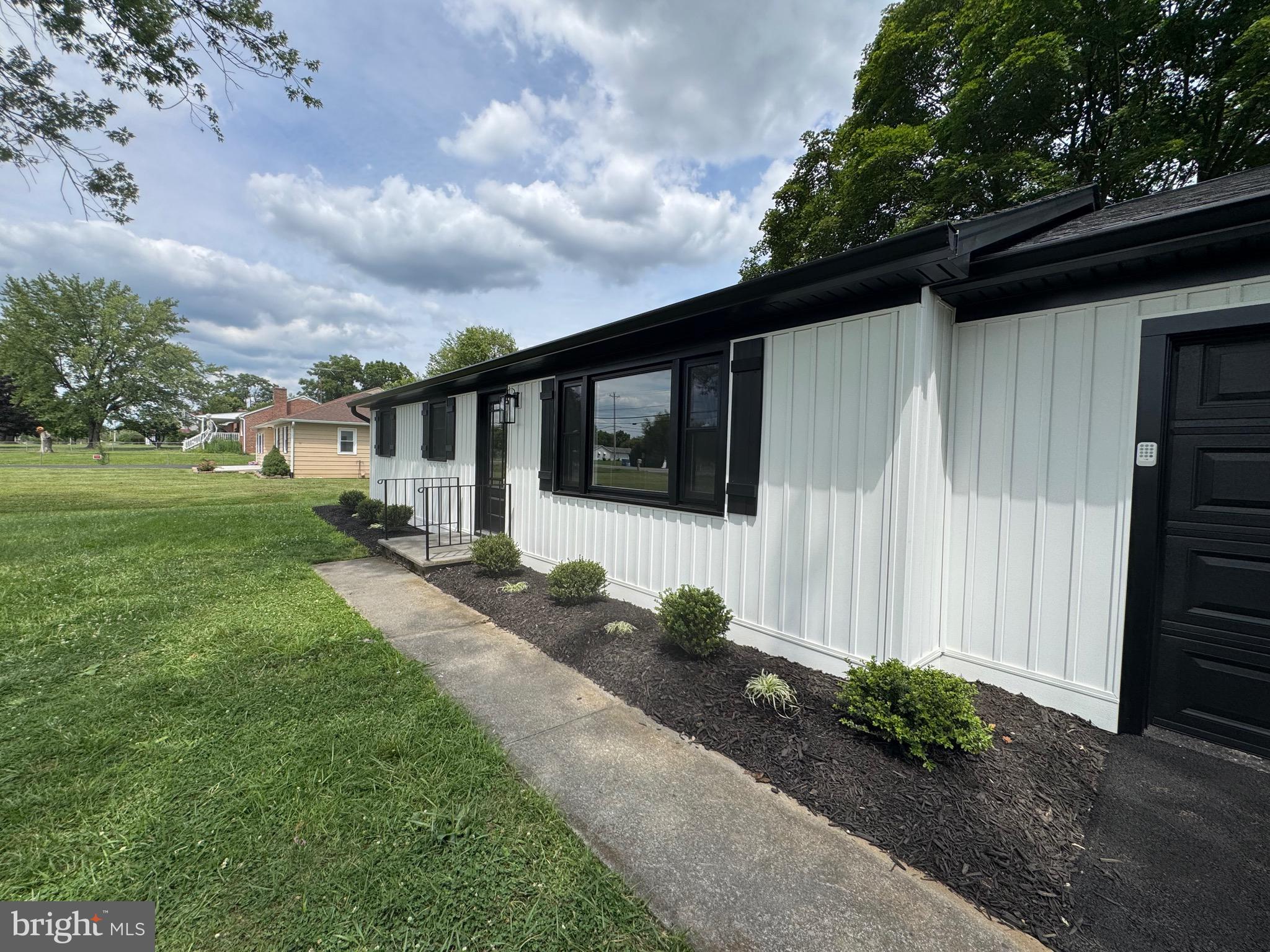 4400 MARTINSBURG PIKE