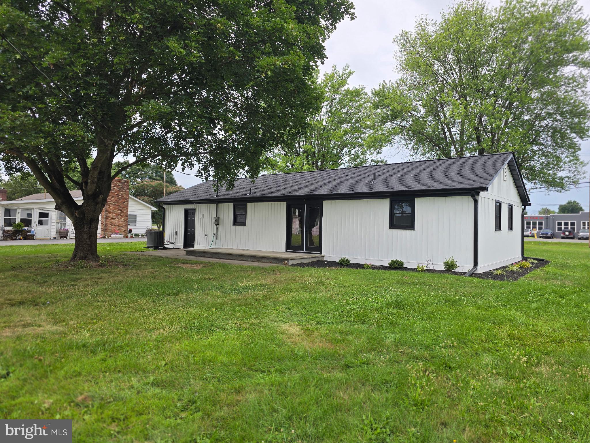 4400 MARTINSBURG PIKE
