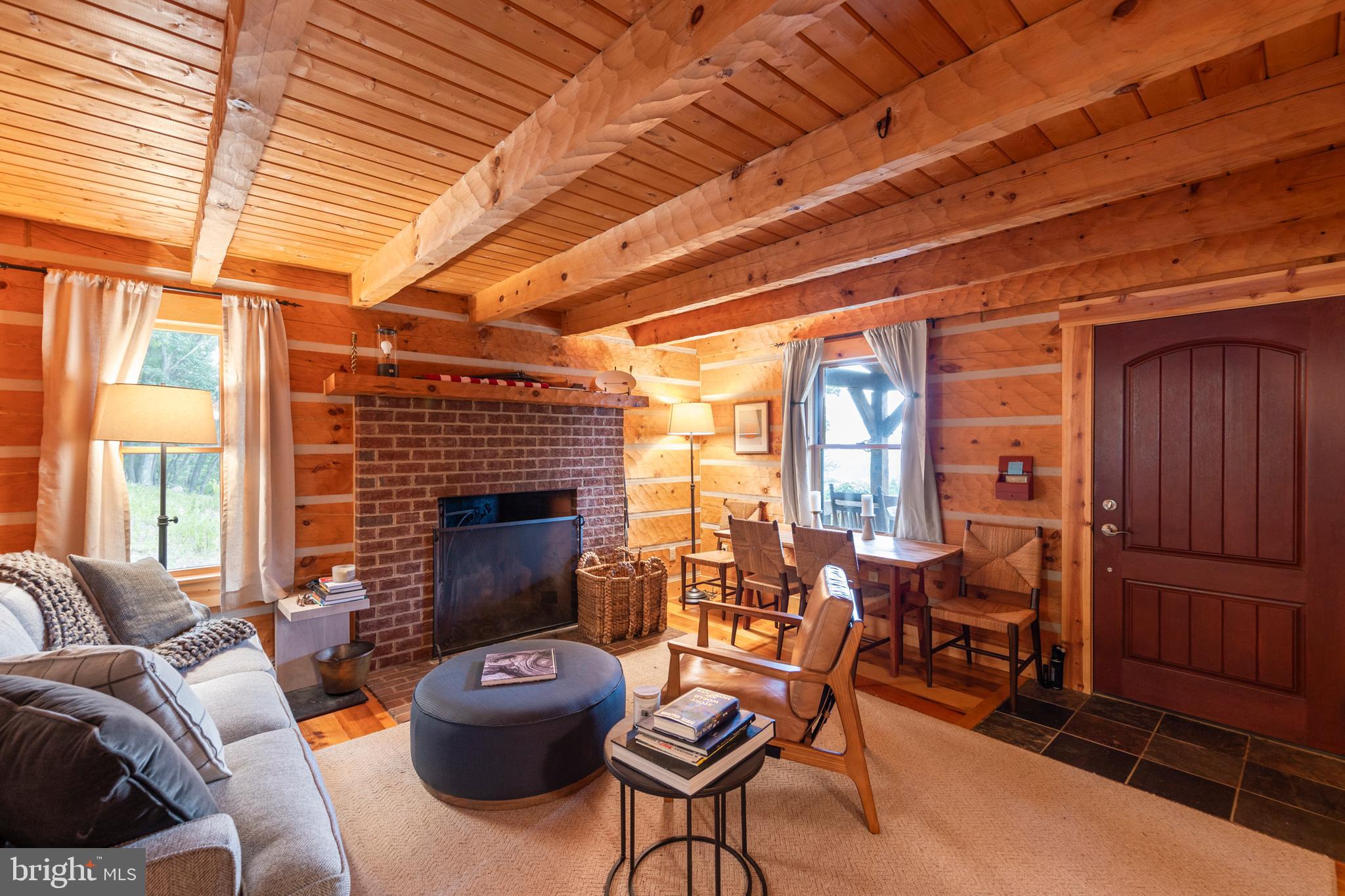 COVE CREEK - Residential