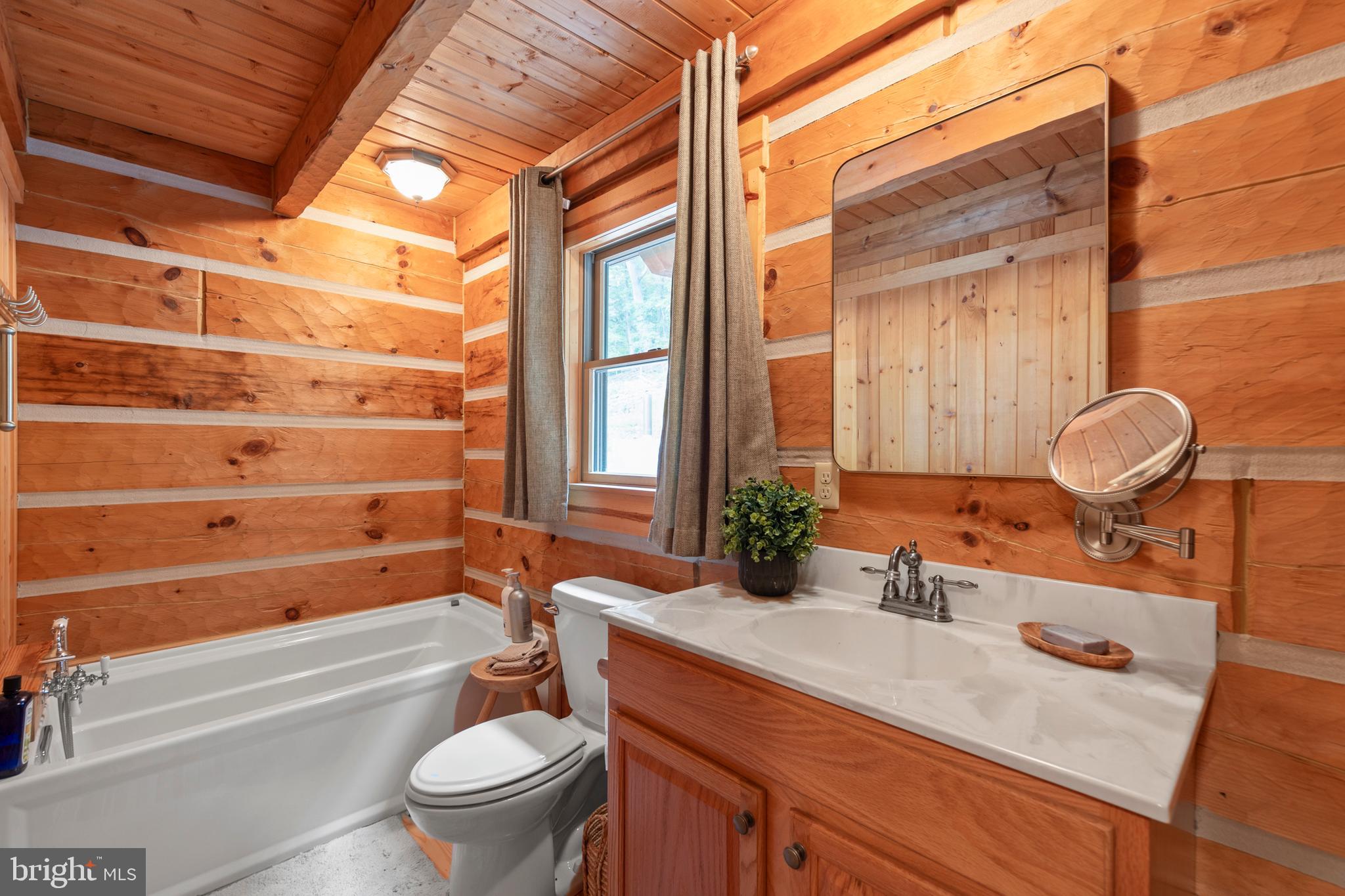 COVE CREEK - Residential