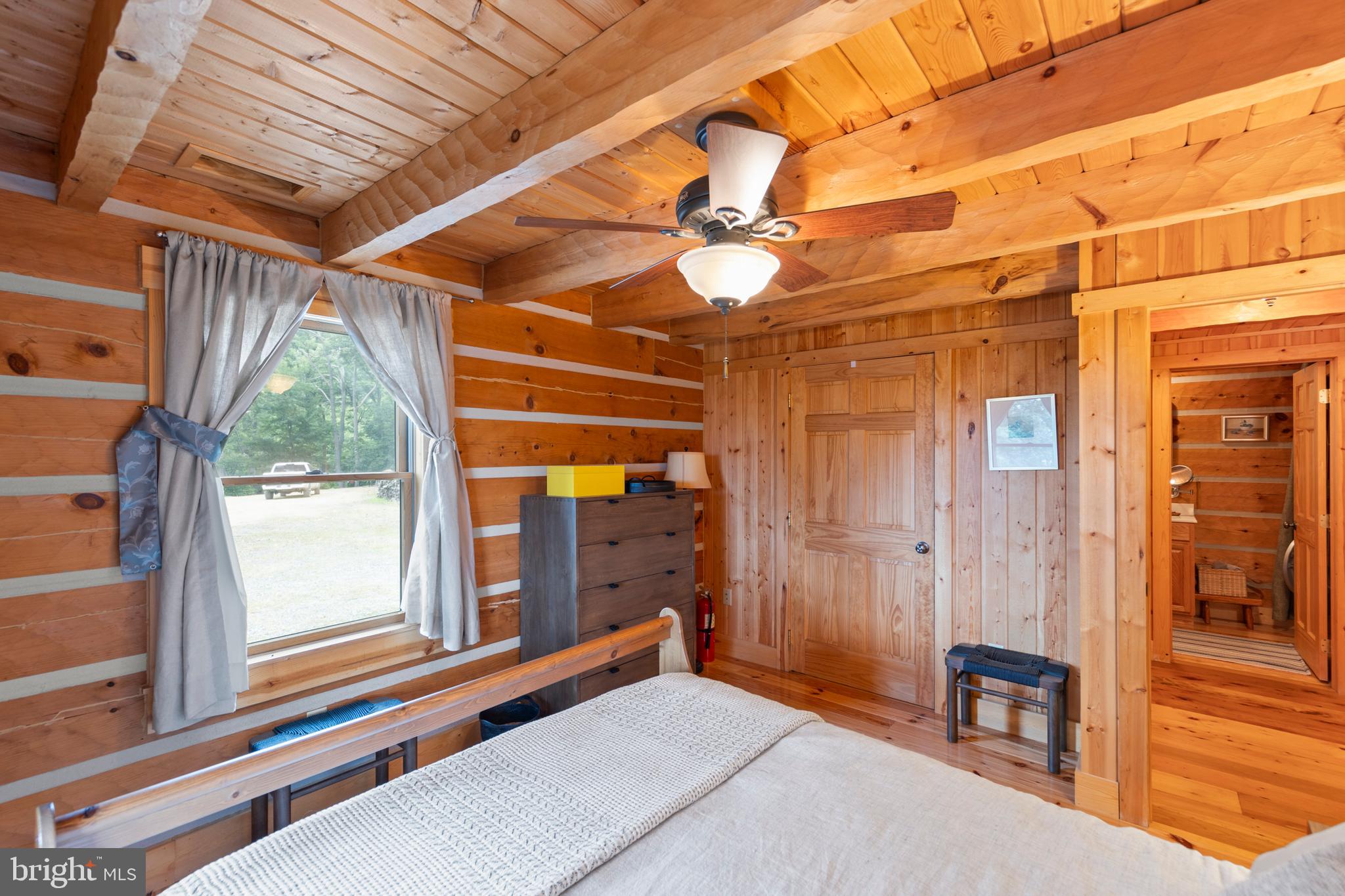 COVE CREEK - Residential