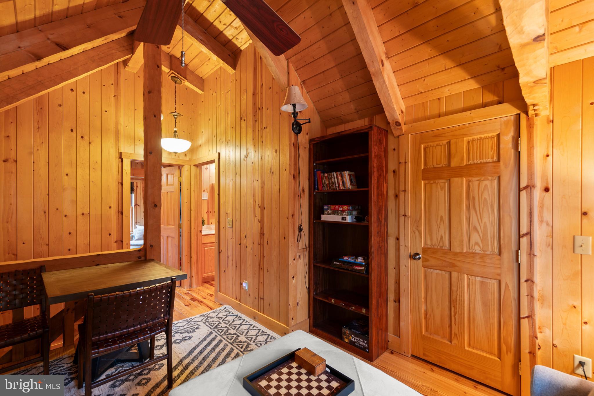 COVE CREEK - Residential