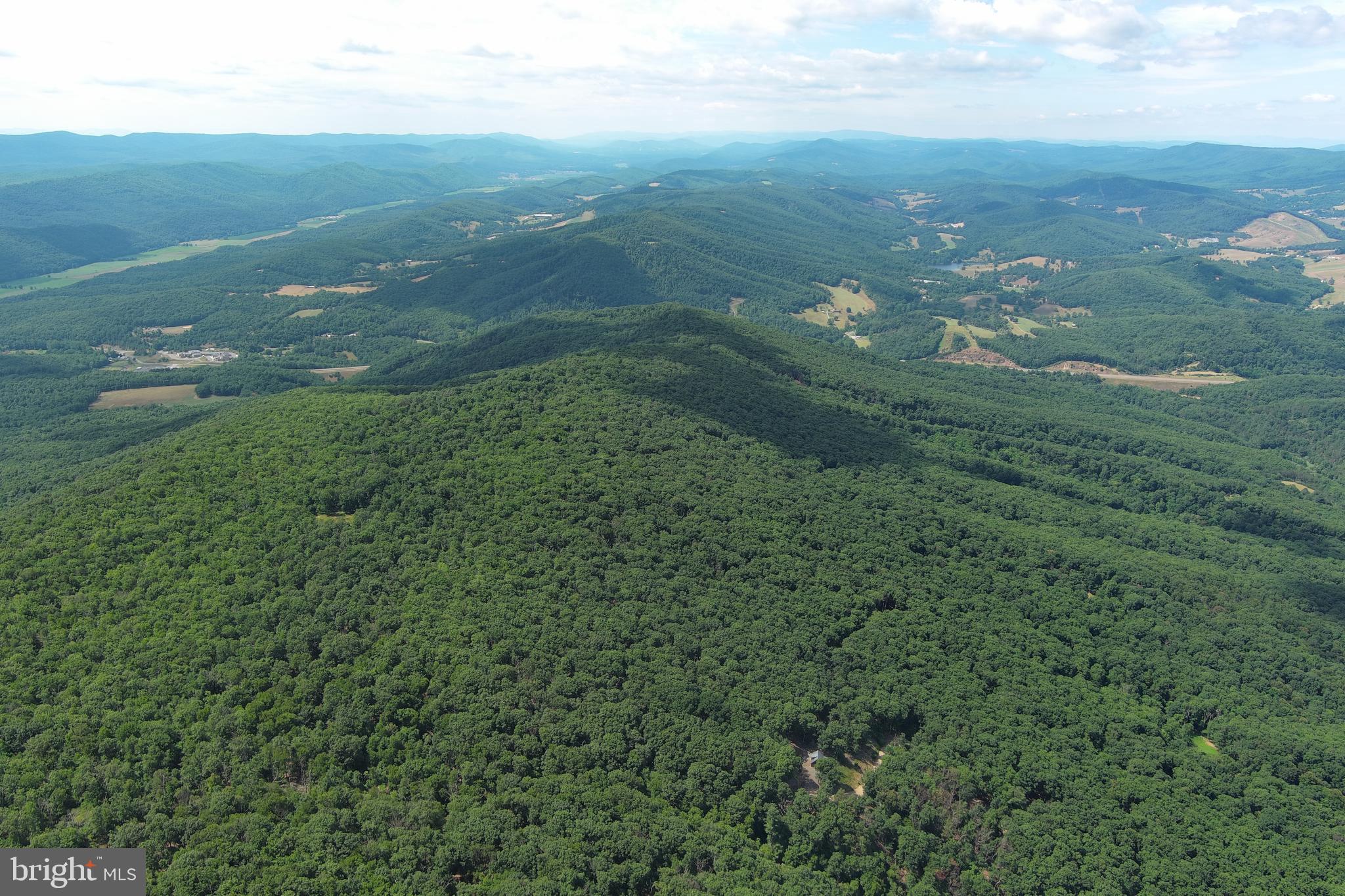 COVE CREEK - Residential