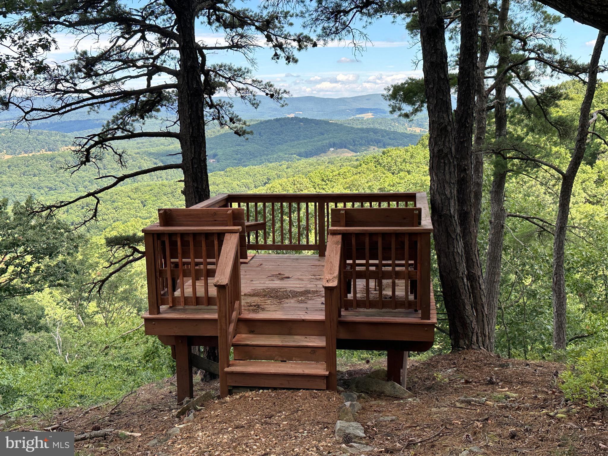 COVE CREEK - Residential