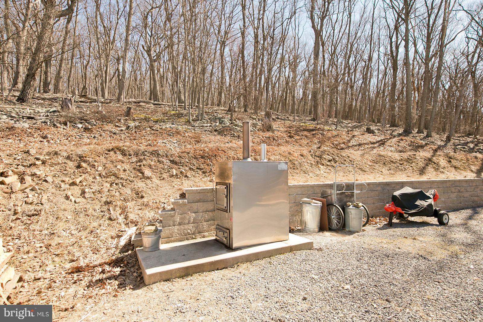 COVE CREEK - Residential