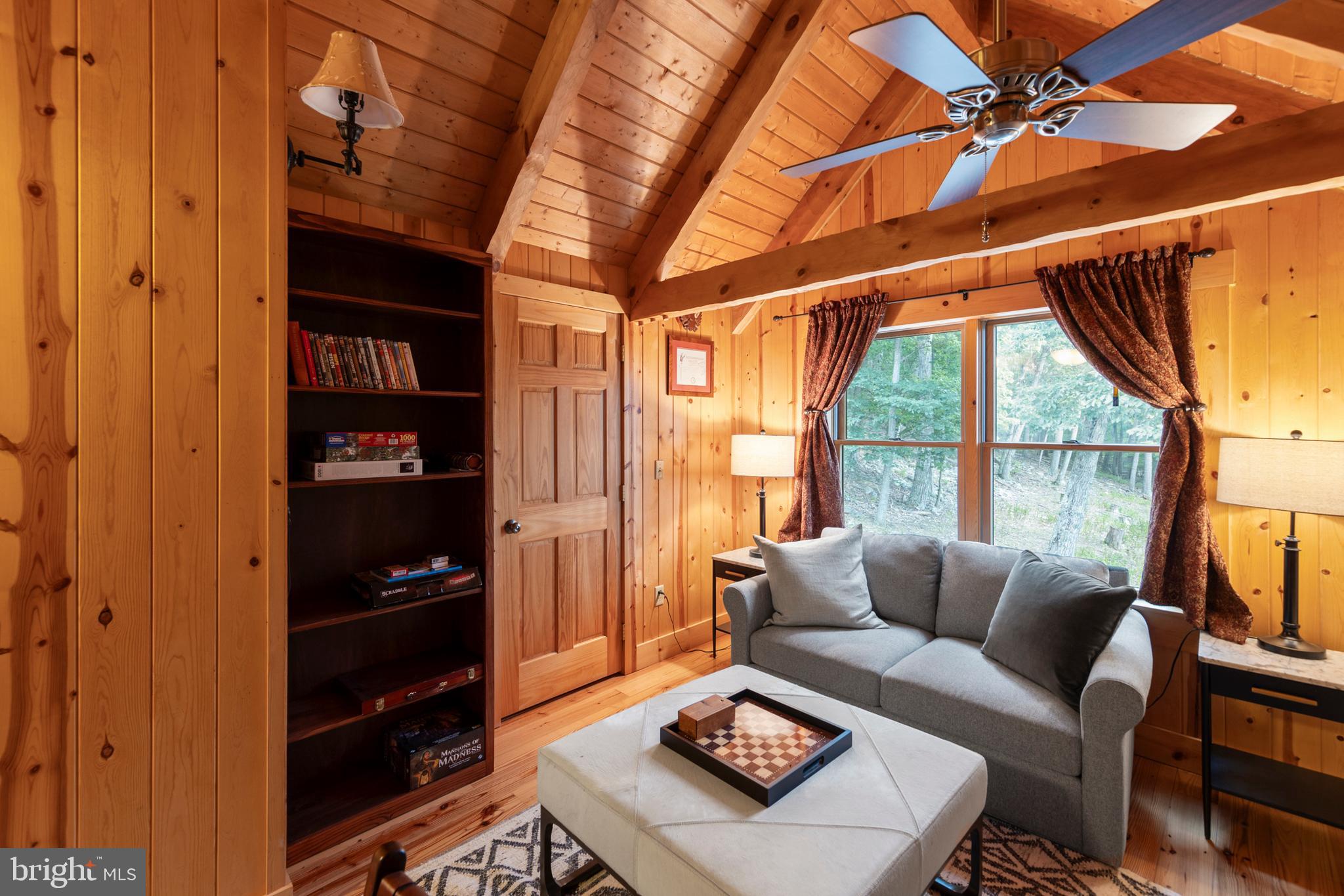 COVE CREEK - Residential