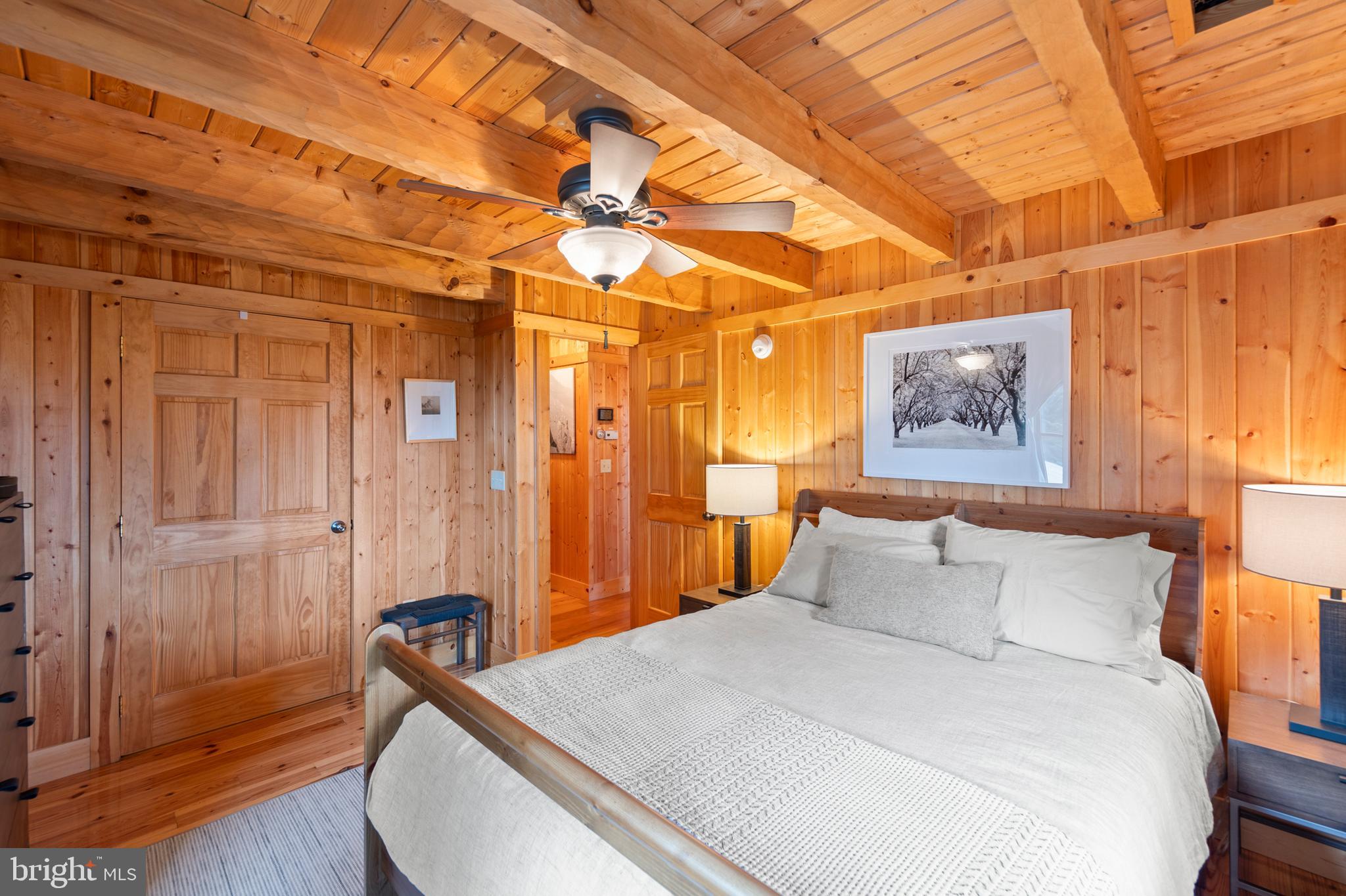 COVE CREEK - Residential