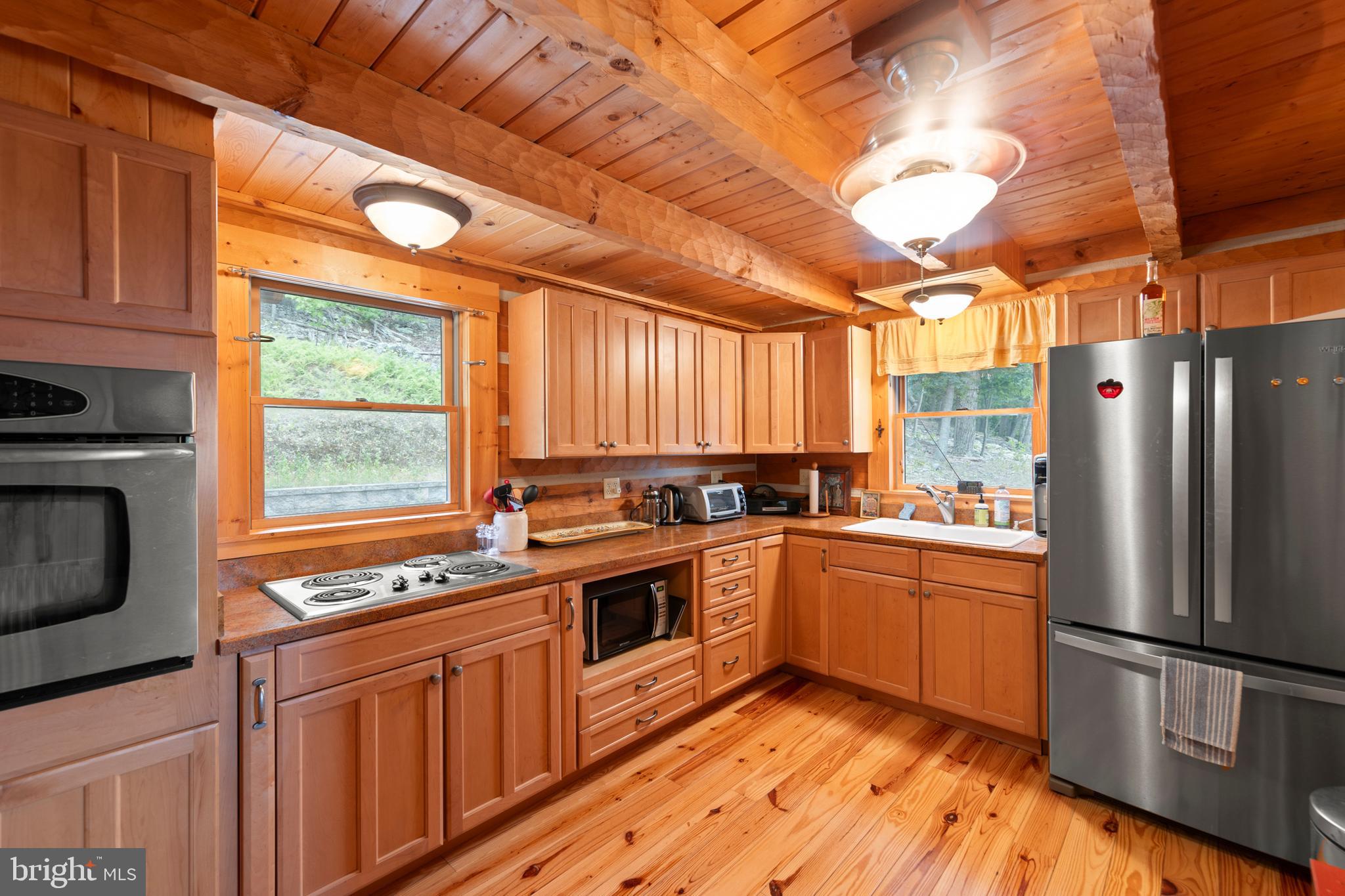 COVE CREEK - Residential