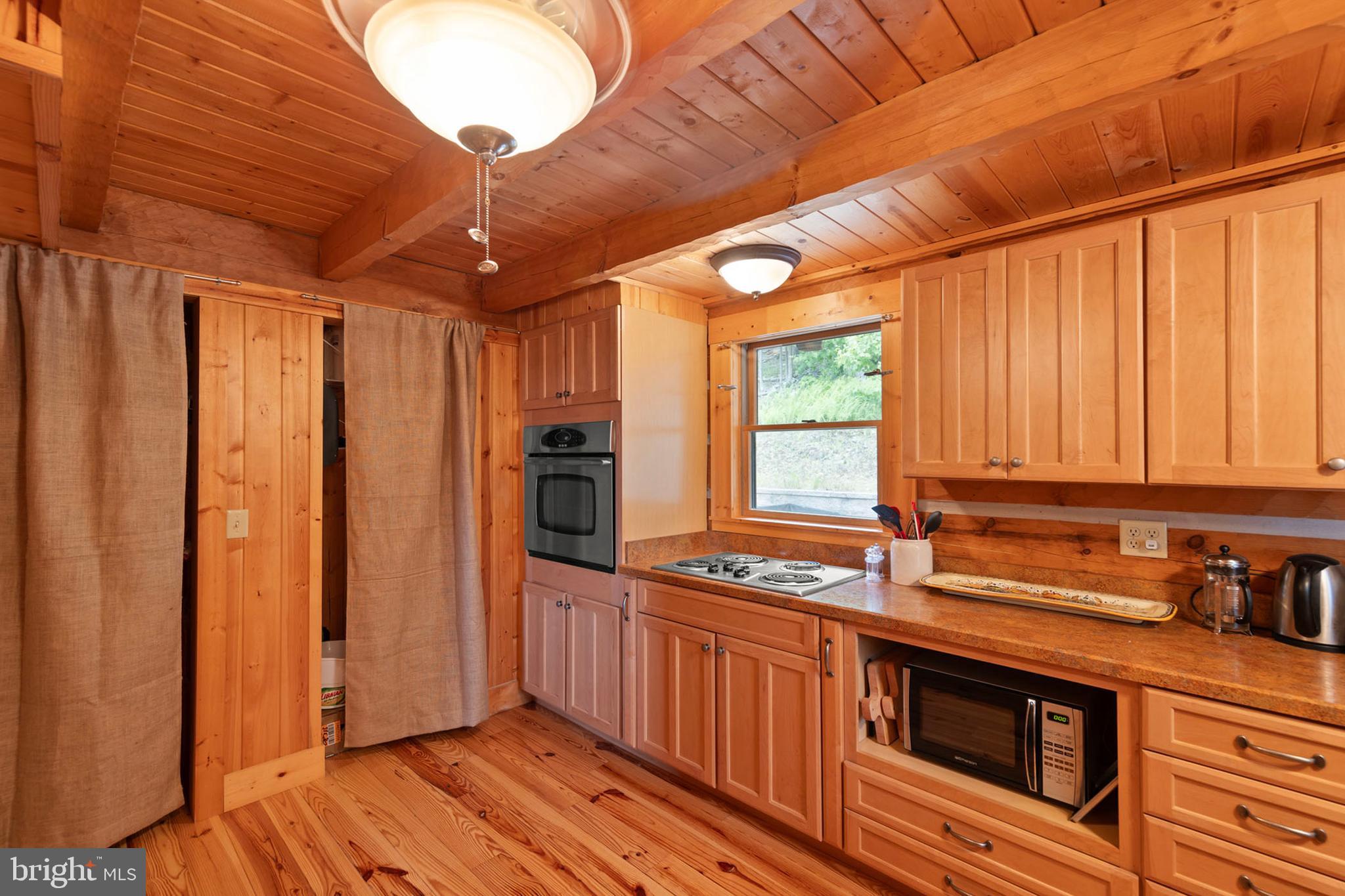 COVE CREEK - Residential