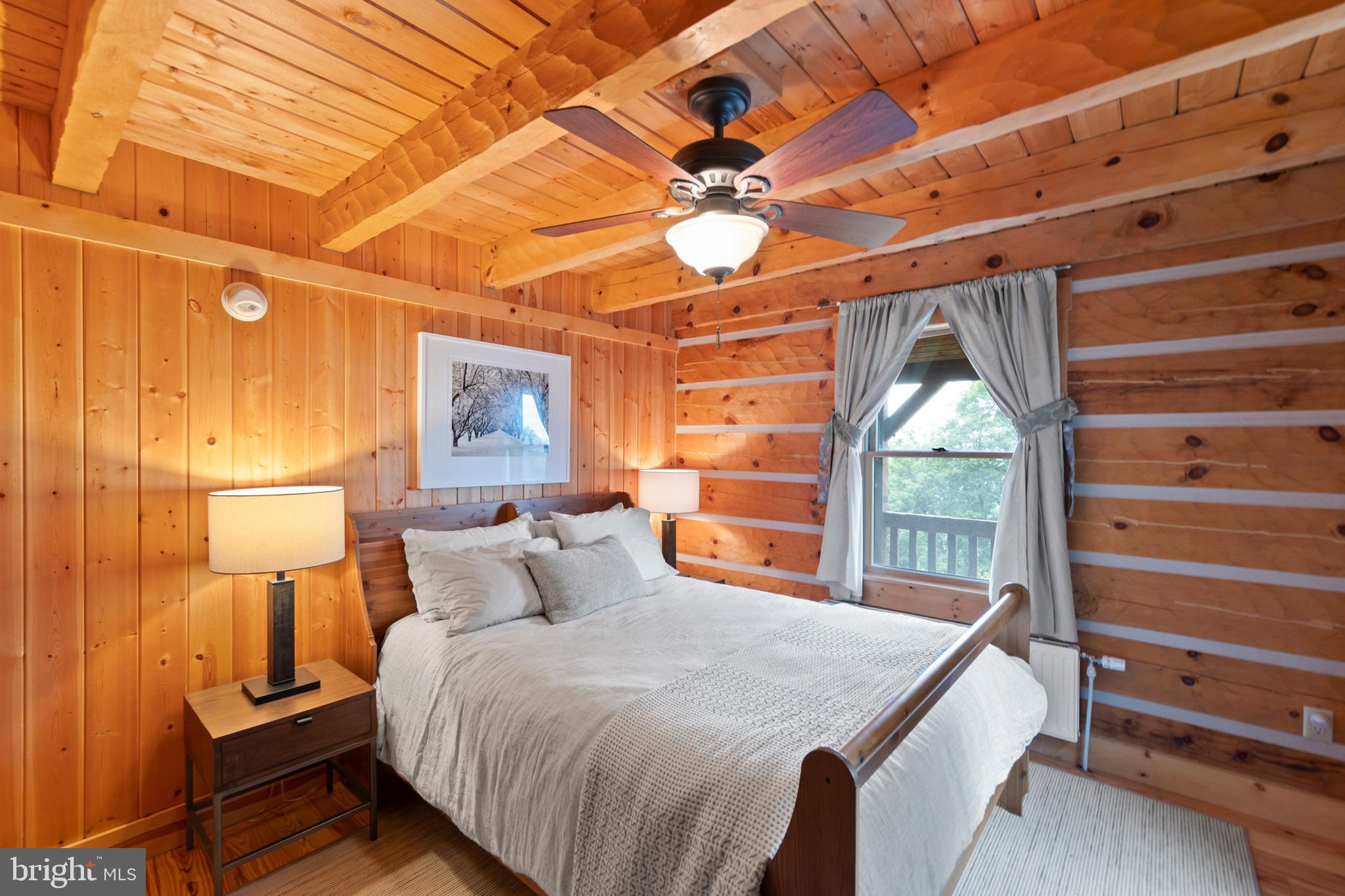 COVE CREEK - Residential