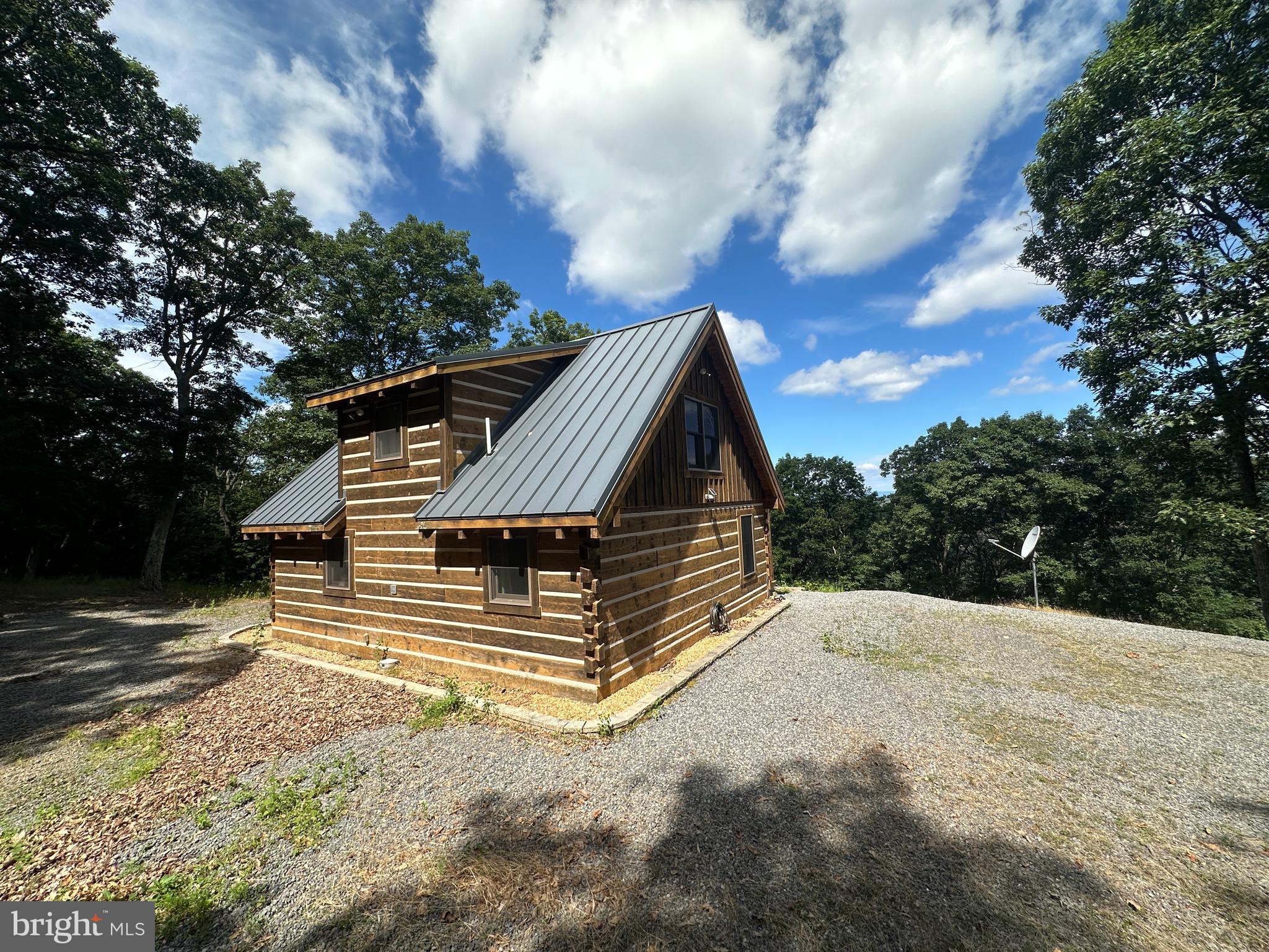 COVE CREEK - Residential