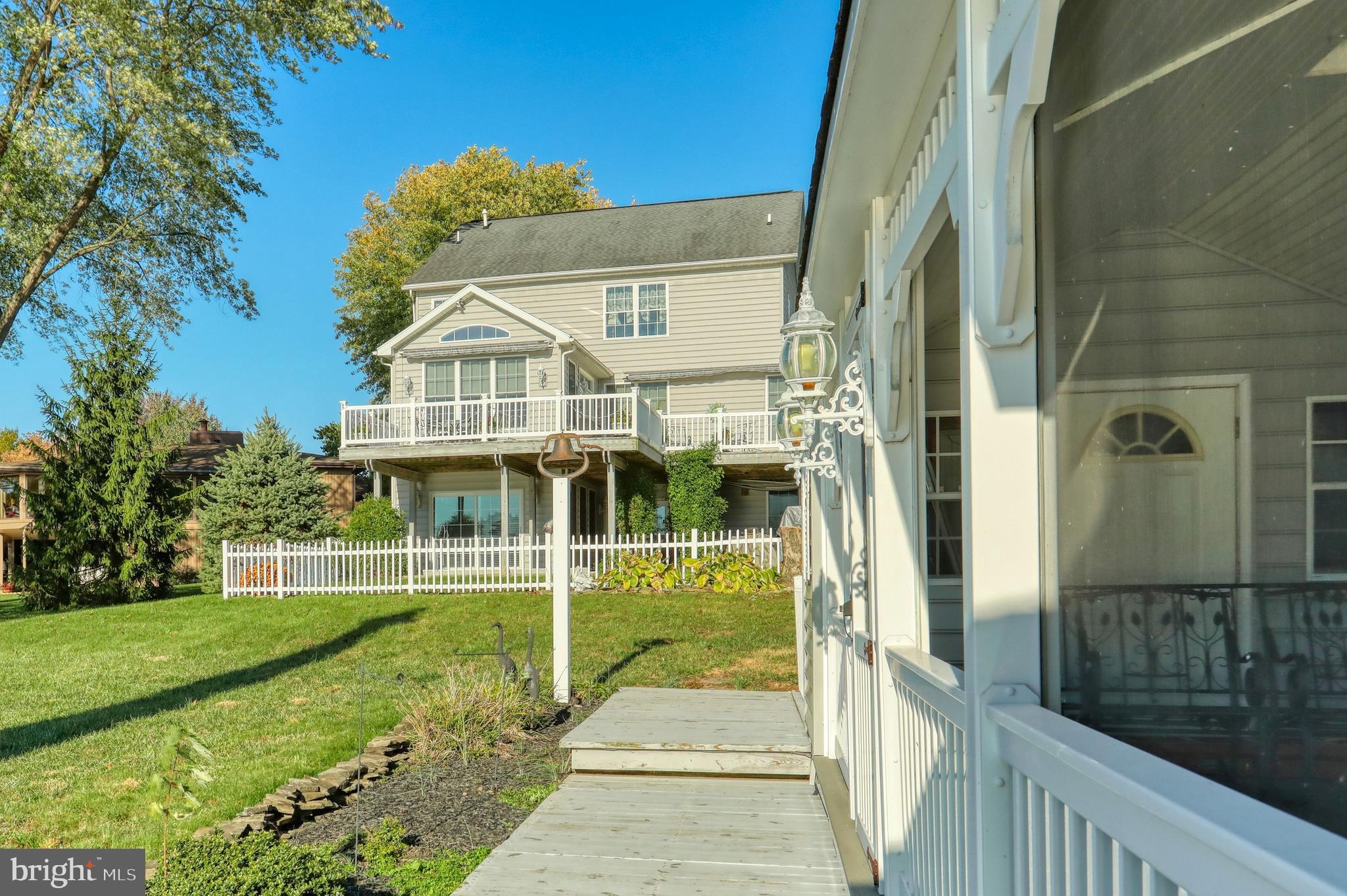 LAKE MEADE - Residential