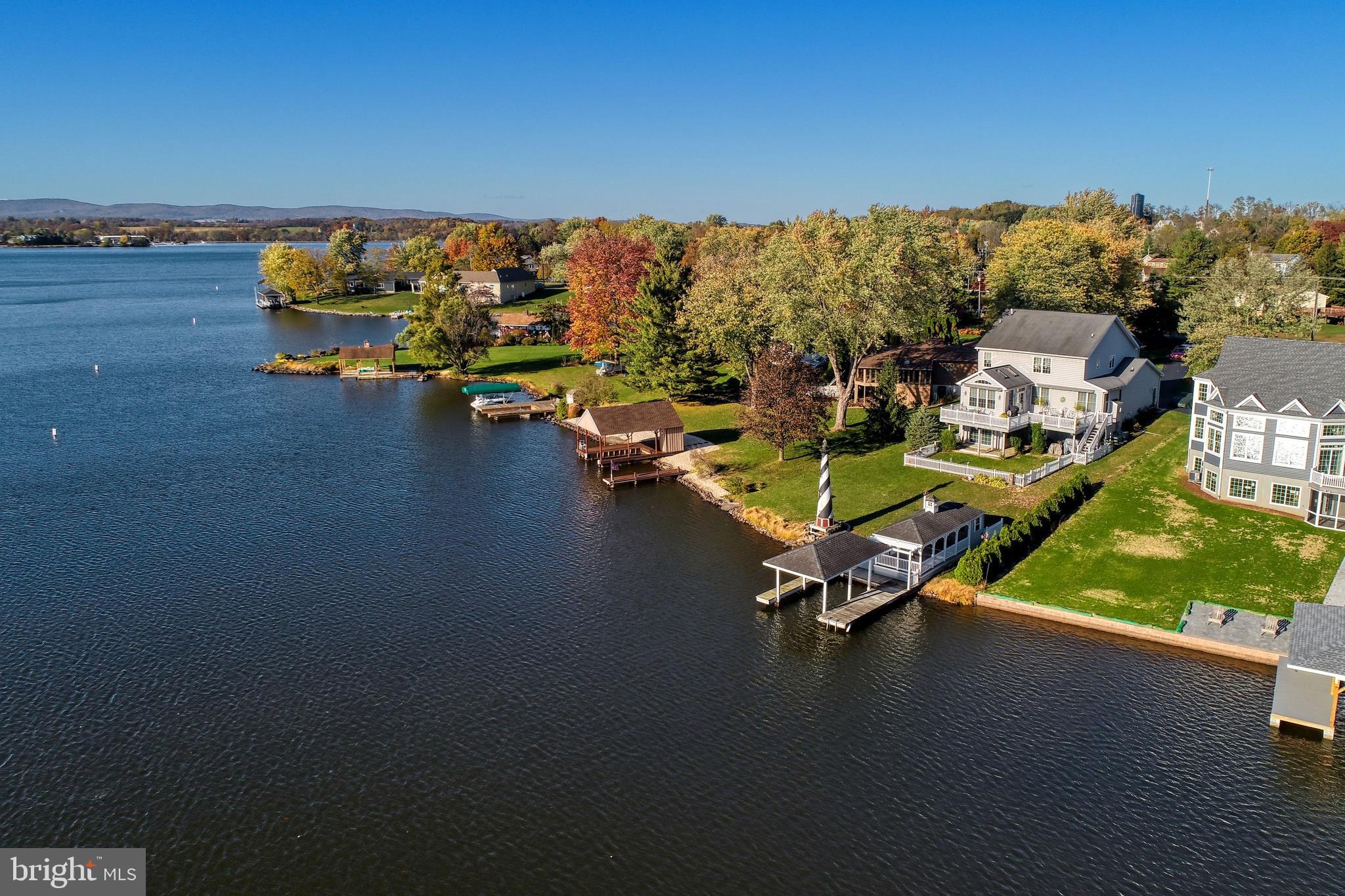 LAKE MEADE - Residential